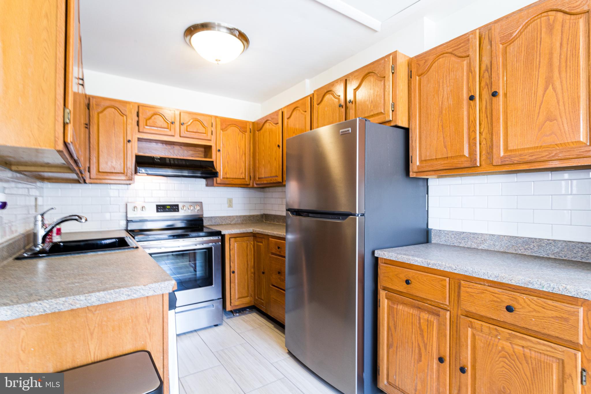 COVERSTONE SQUARE - Residential