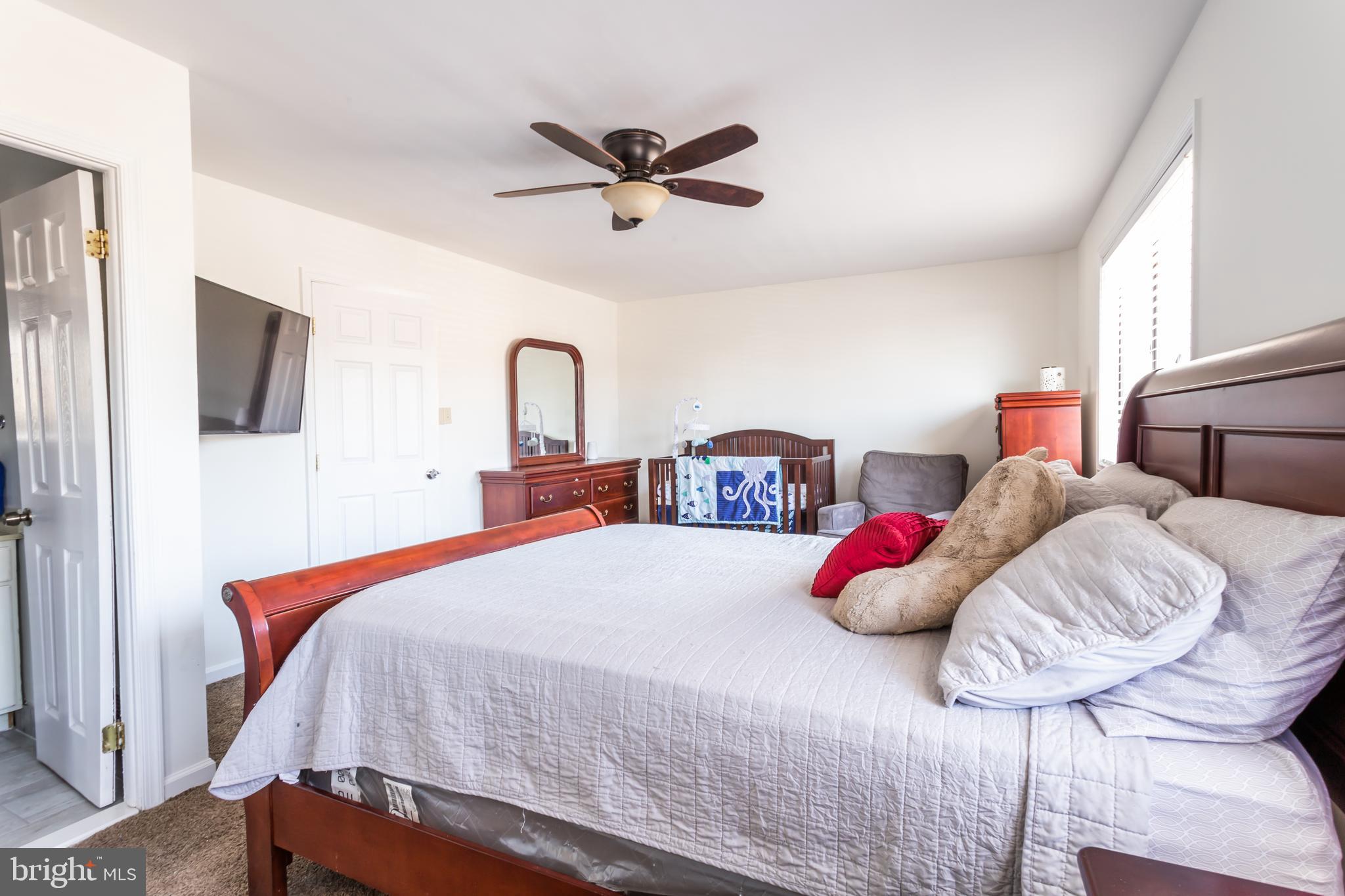 COVERSTONE SQUARE - Residential