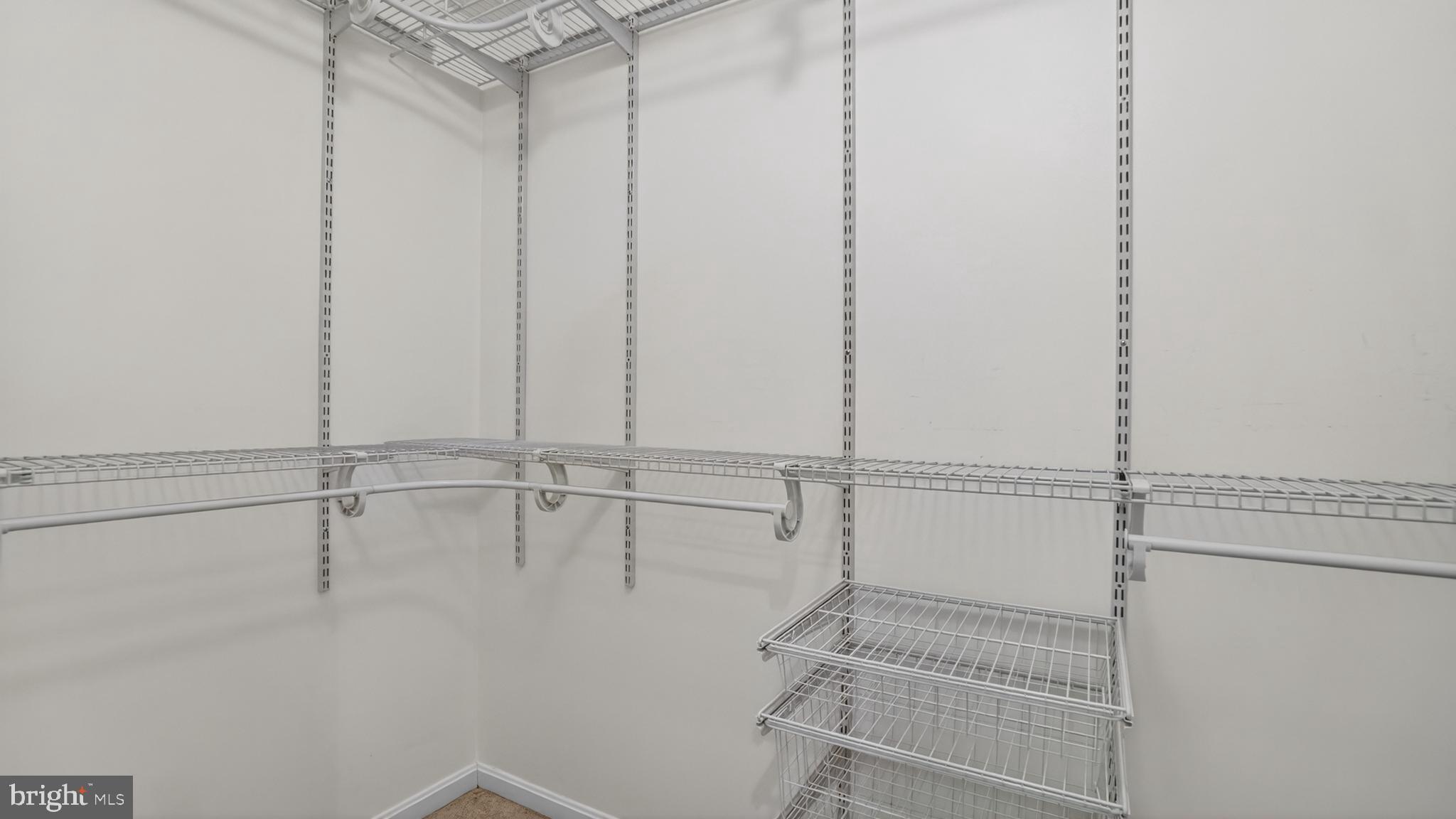 BAY COUNTRY - Residential