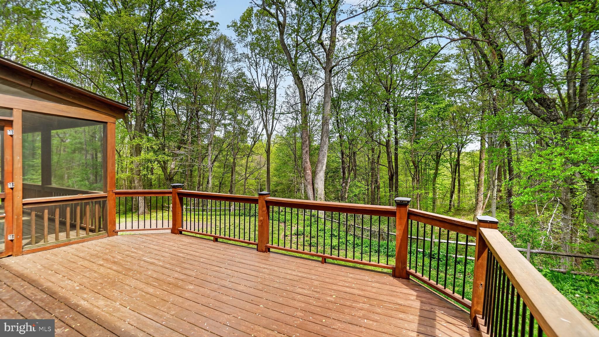 BAY COUNTRY - Residential