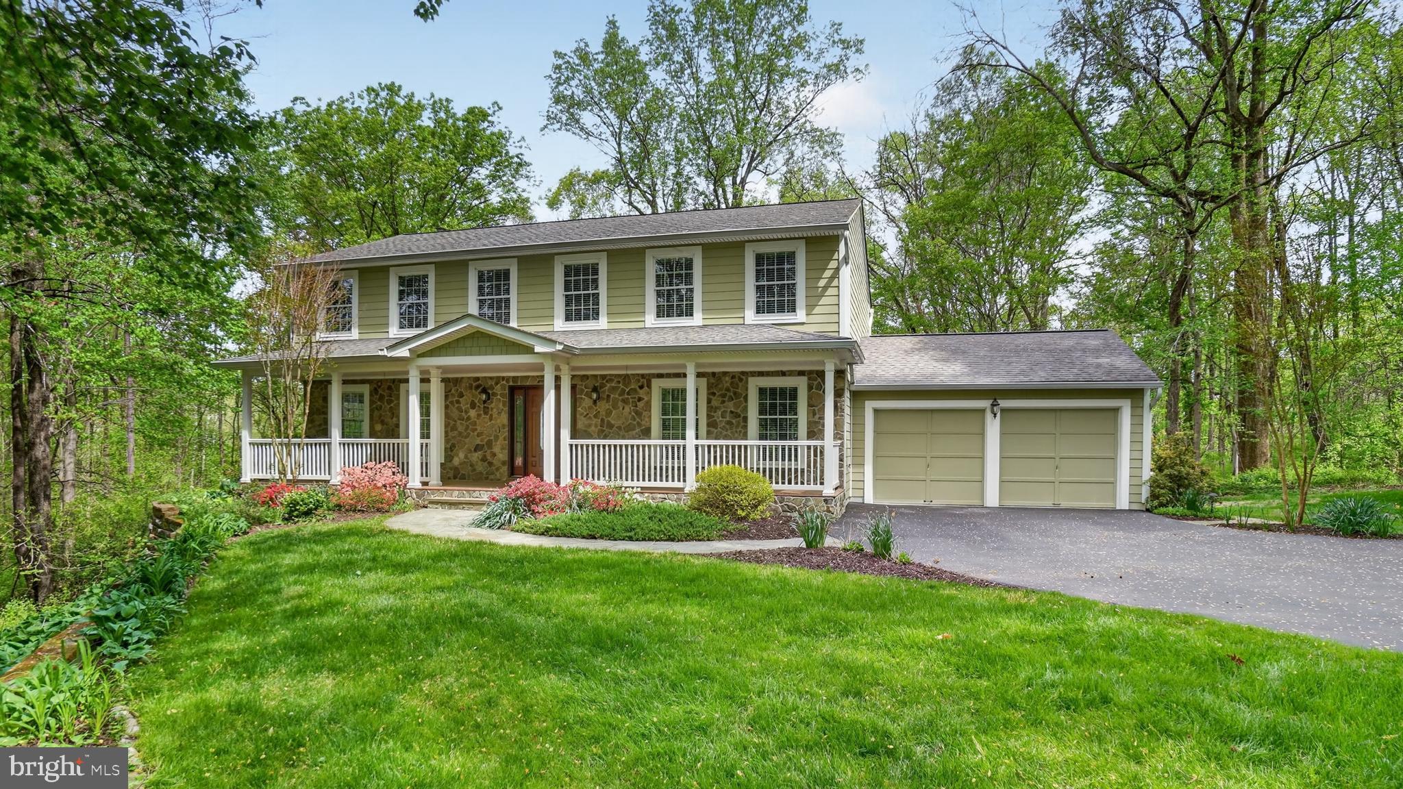 BAY COUNTRY - Residential