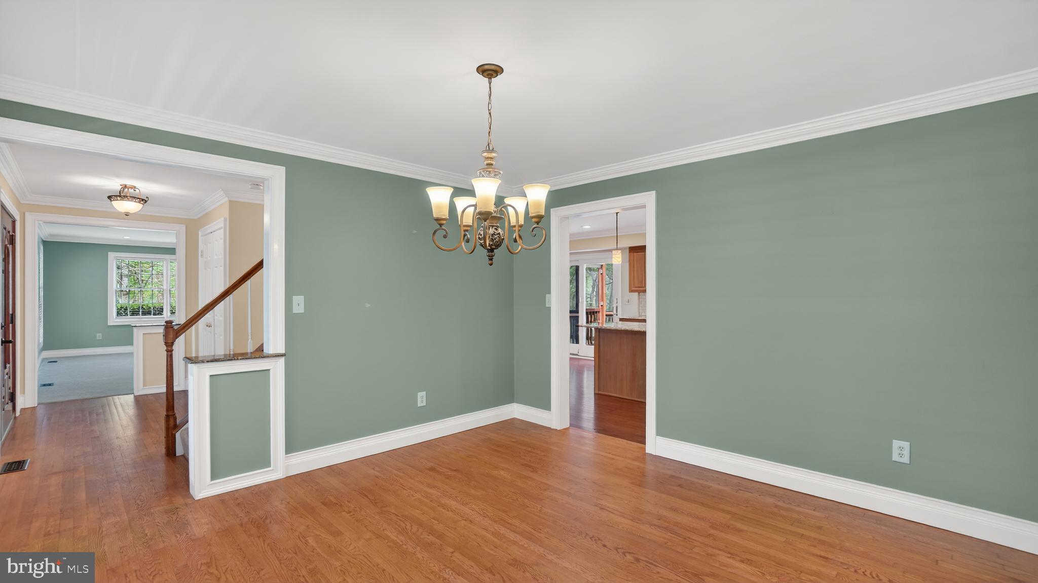 BAY COUNTRY - Residential