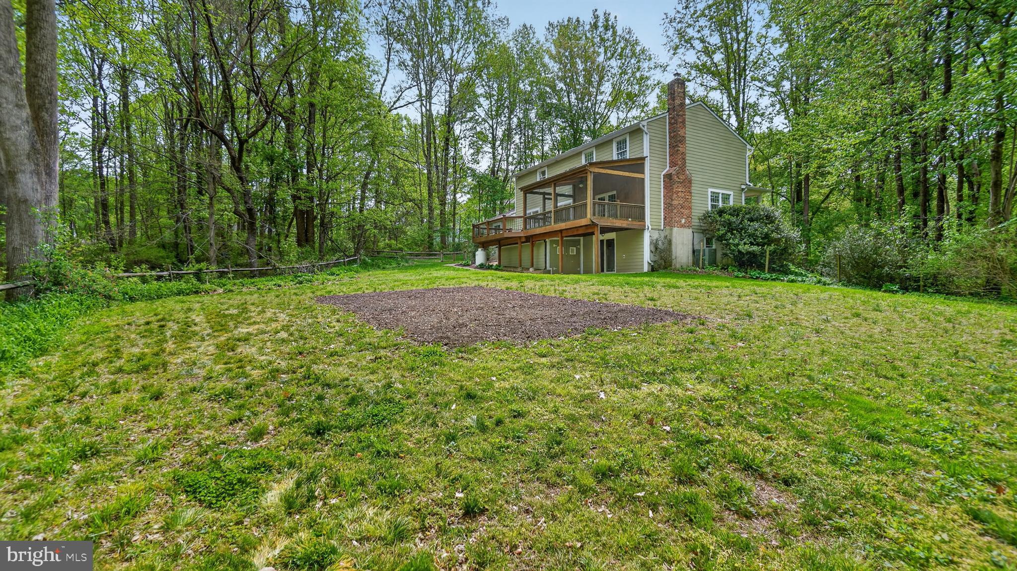 BAY COUNTRY - Residential