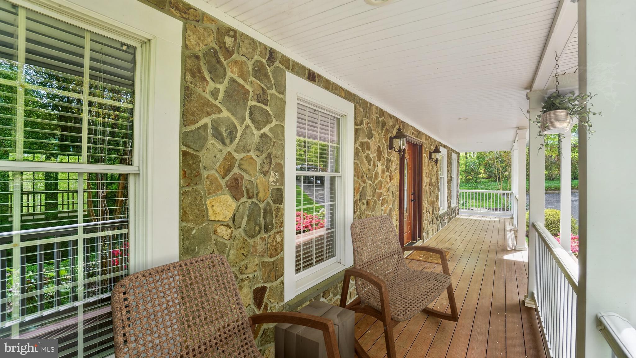 BAY COUNTRY - Residential