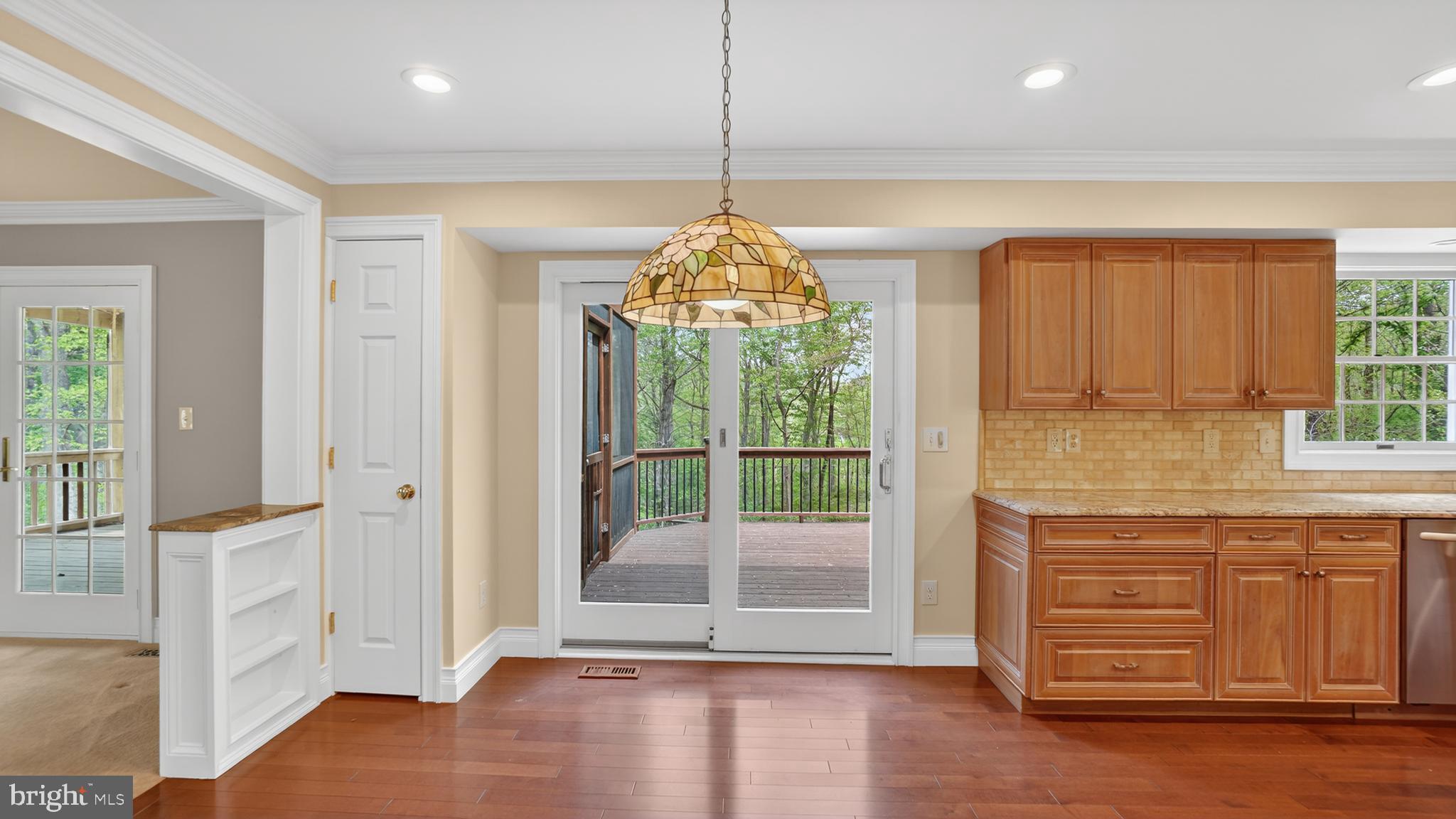 BAY COUNTRY - Residential