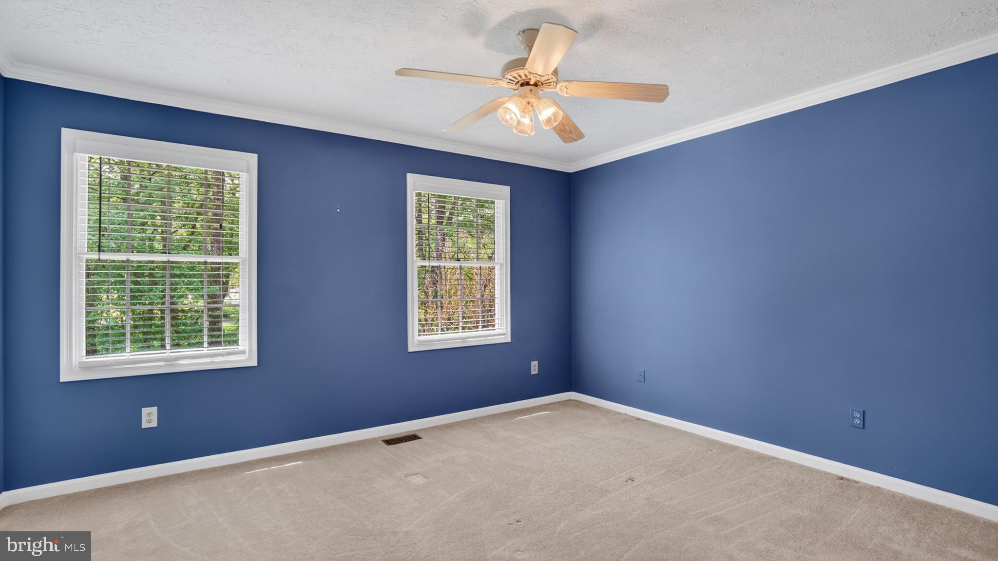 BAY COUNTRY - Residential