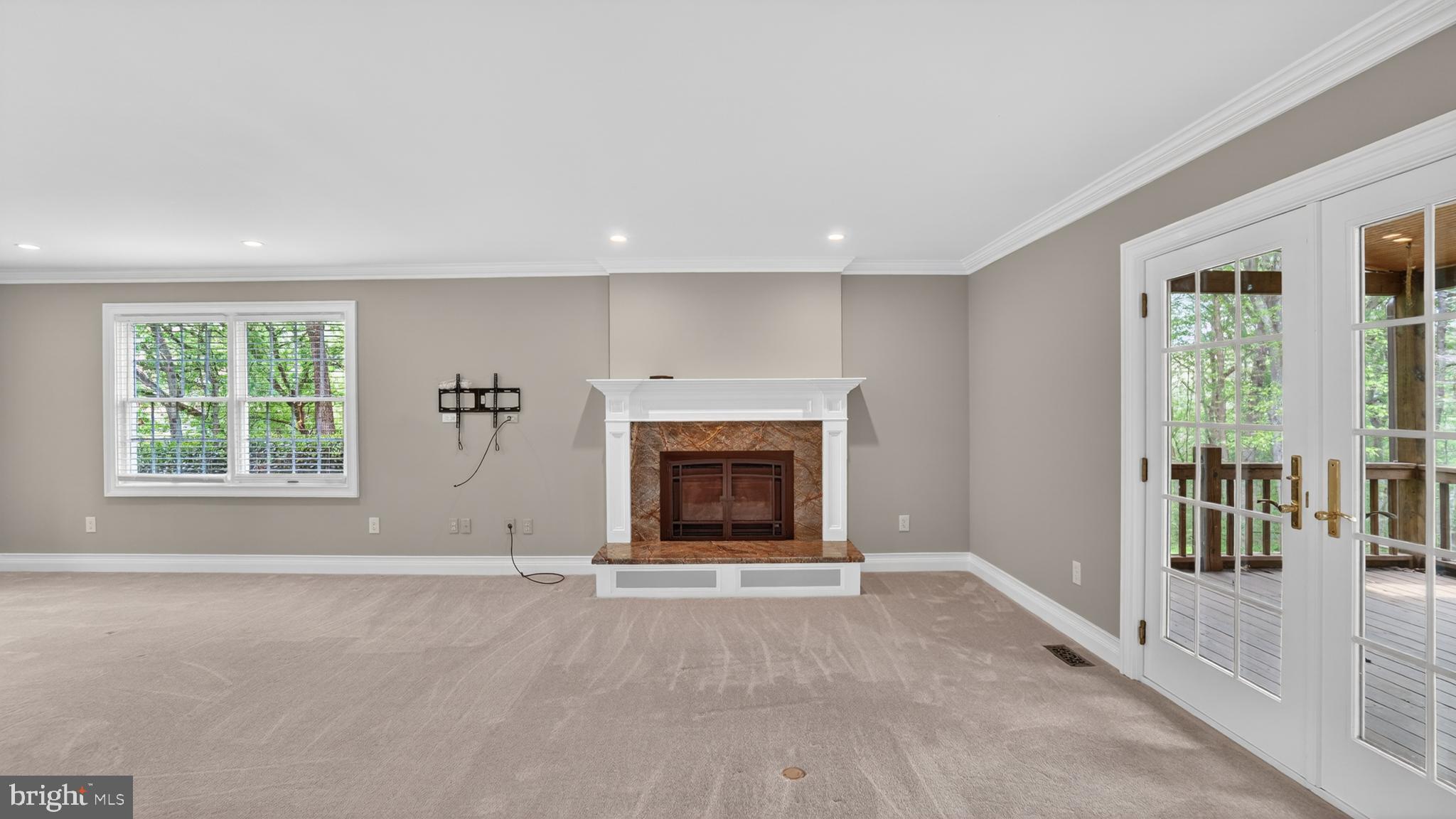 BAY COUNTRY - Residential