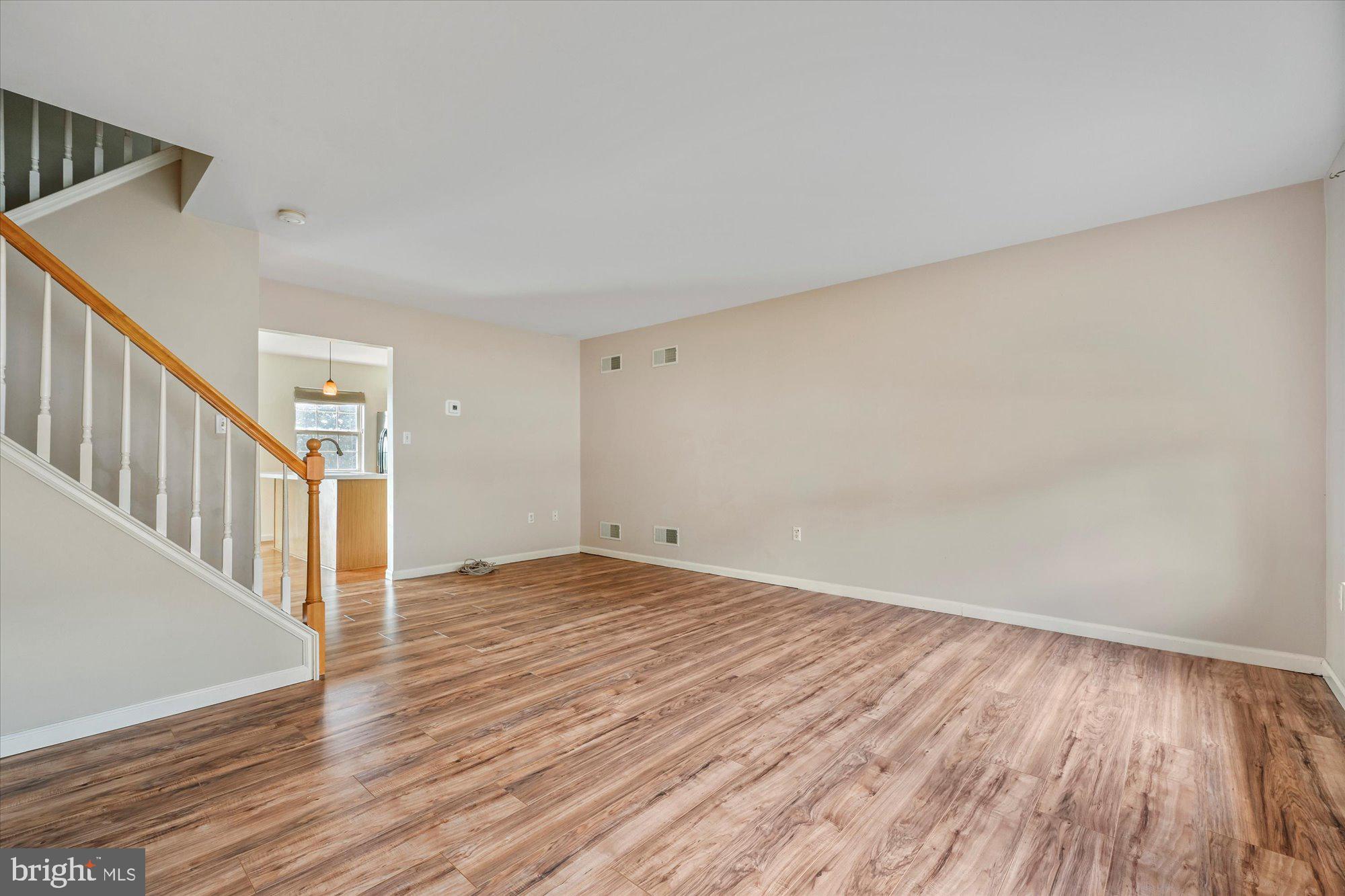 LONGWOOD SQUARE - Residential