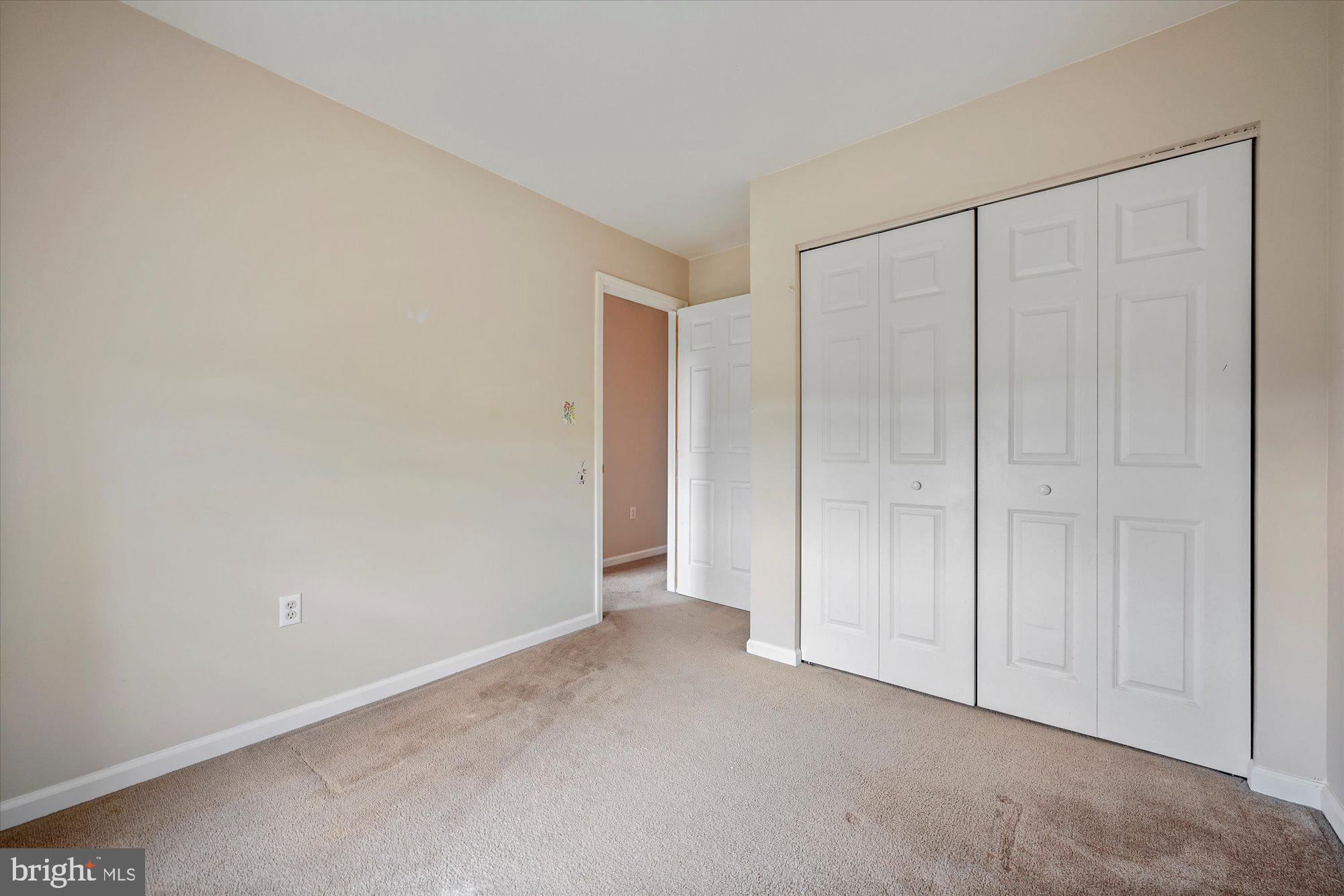 LONGWOOD SQUARE - Residential