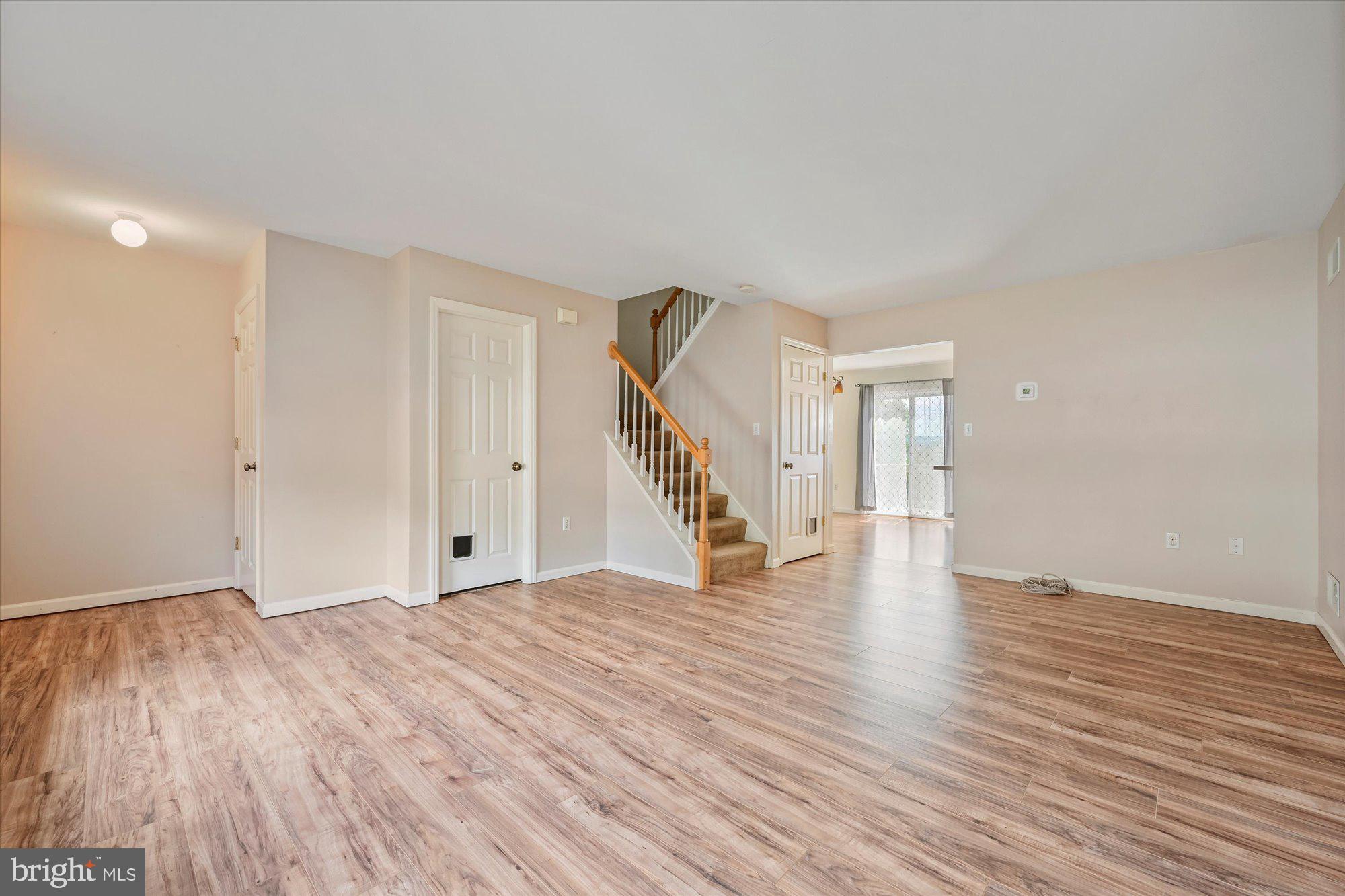 LONGWOOD SQUARE - Residential