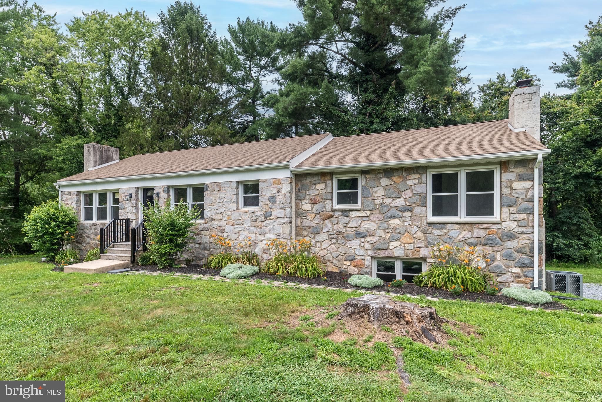 219 STONEY RUN ROAD
