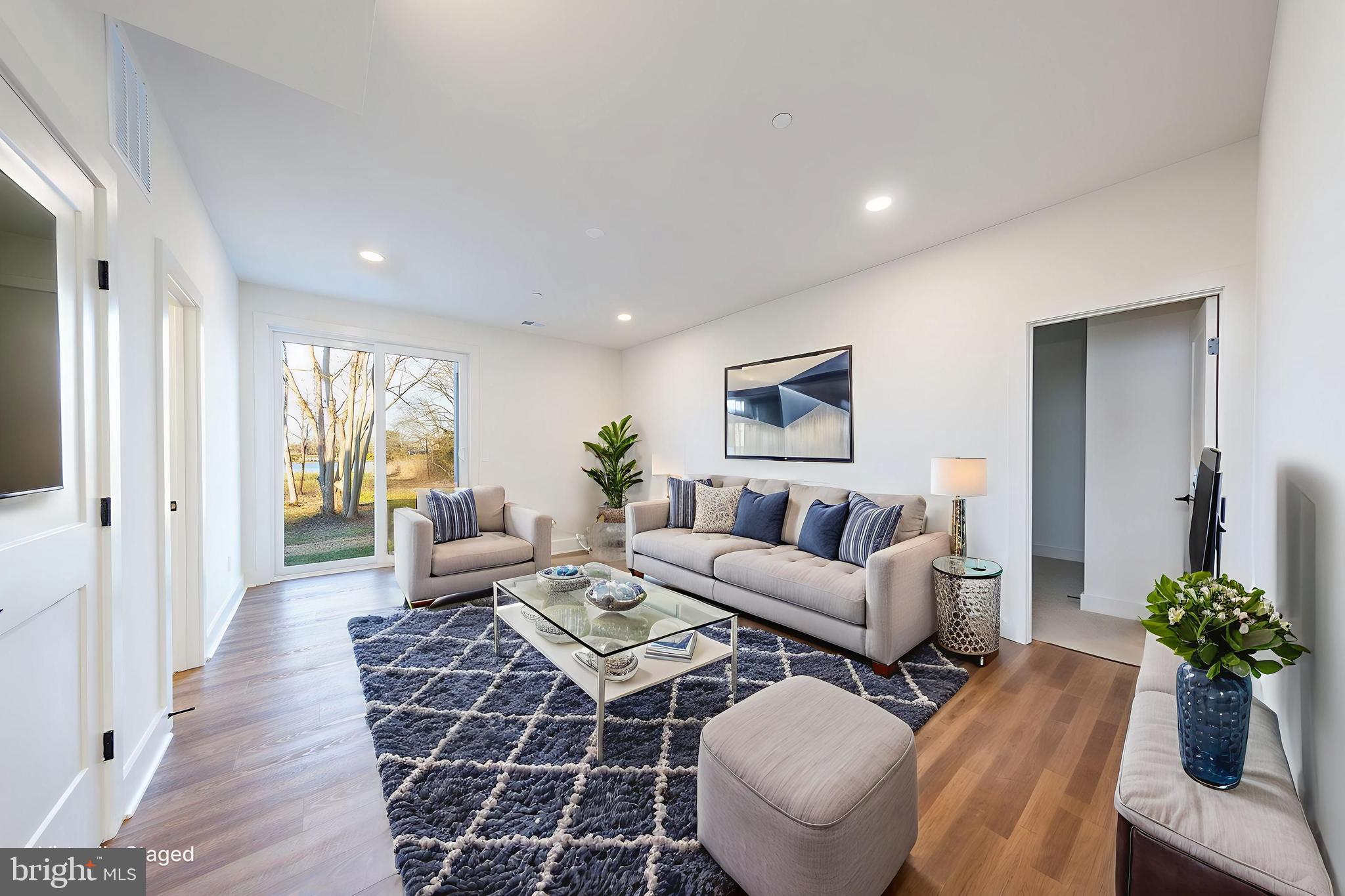 HARBOR VIEW - Residential