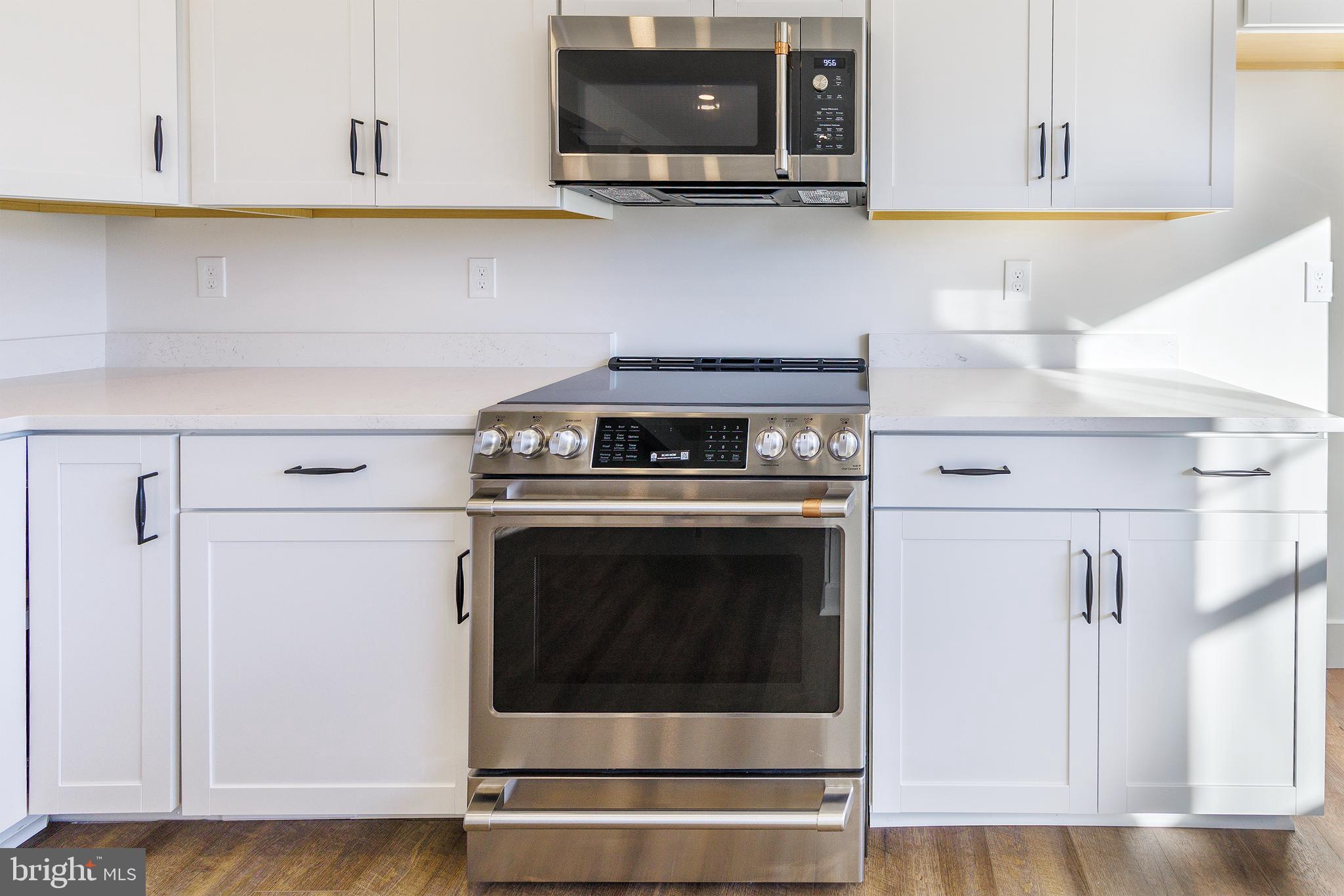 HARBOR VIEW - Residential