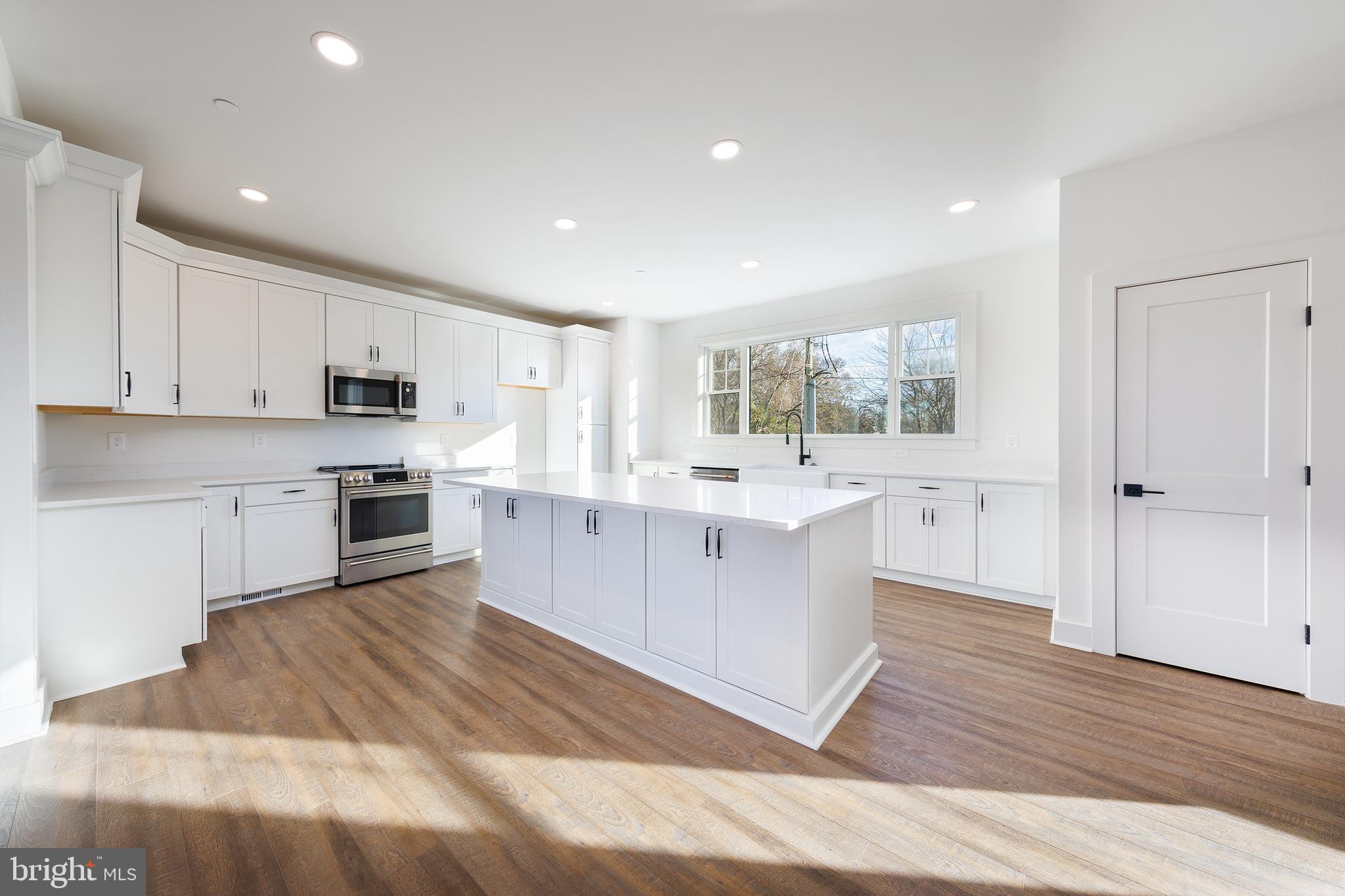 HARBOR VIEW - Residential