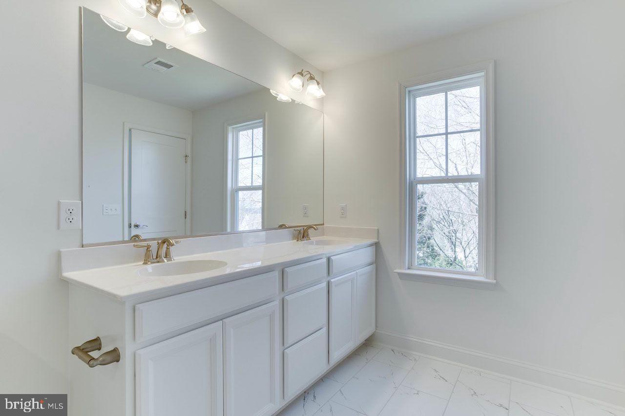 HARBOR VIEW - Residential