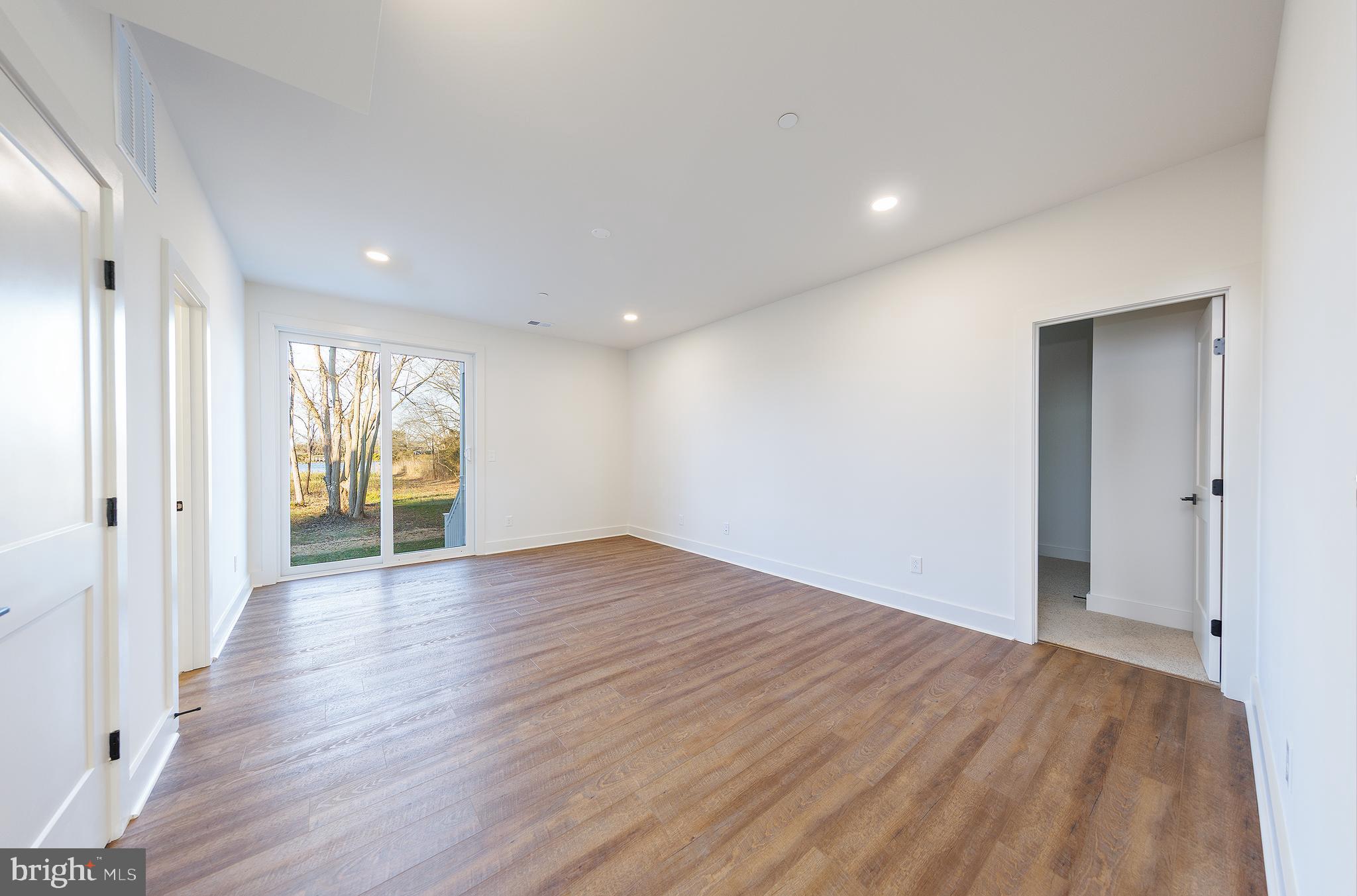 HARBOR VIEW - Residential