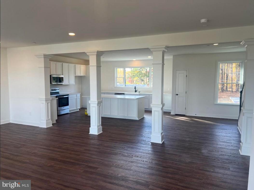 1757 HARBOR DRIVE