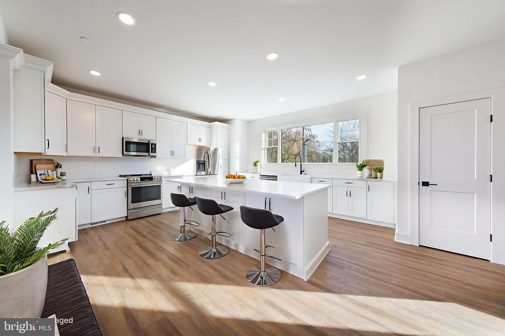 HARBOR VIEW - Residential