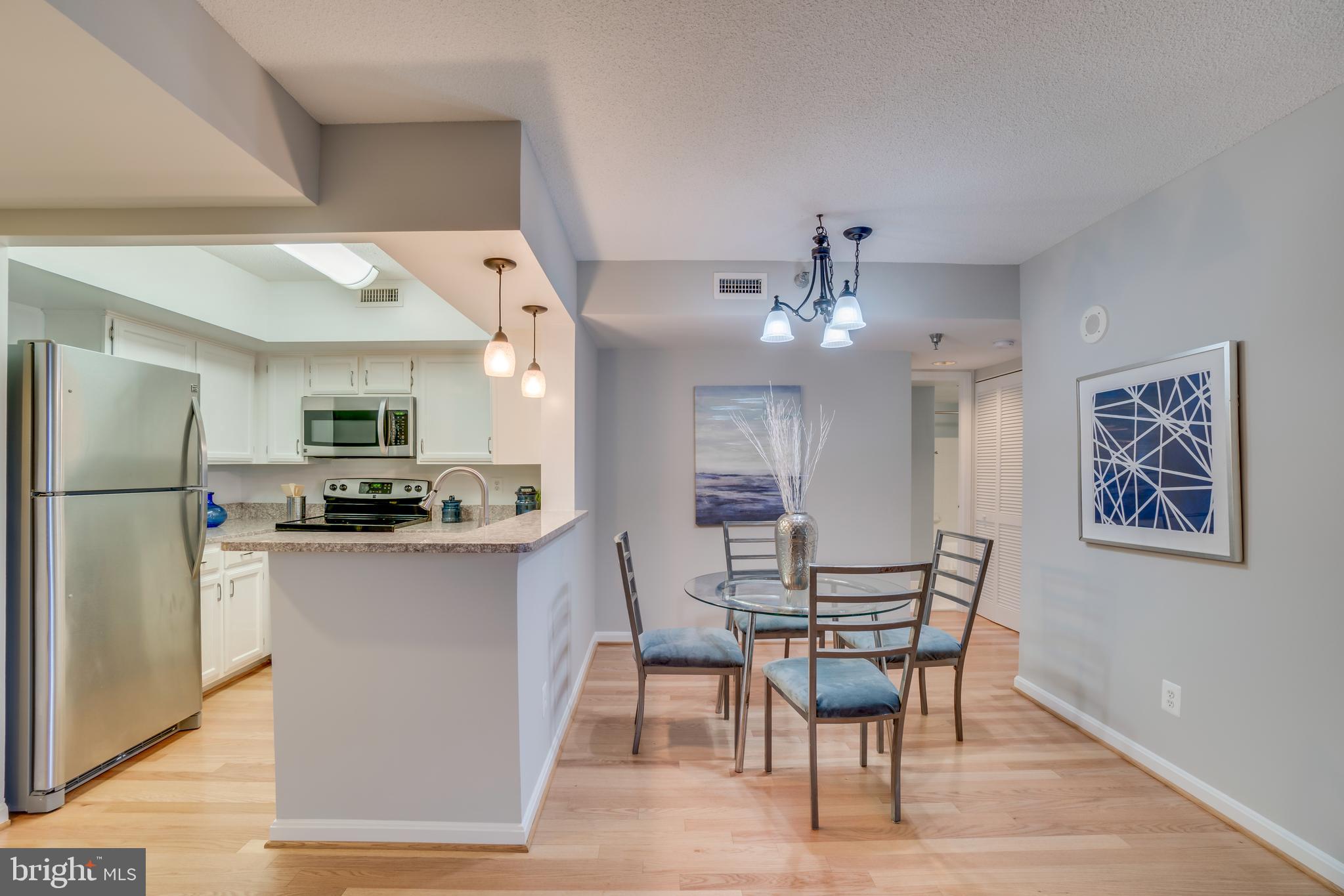 CLARENDON - Residential