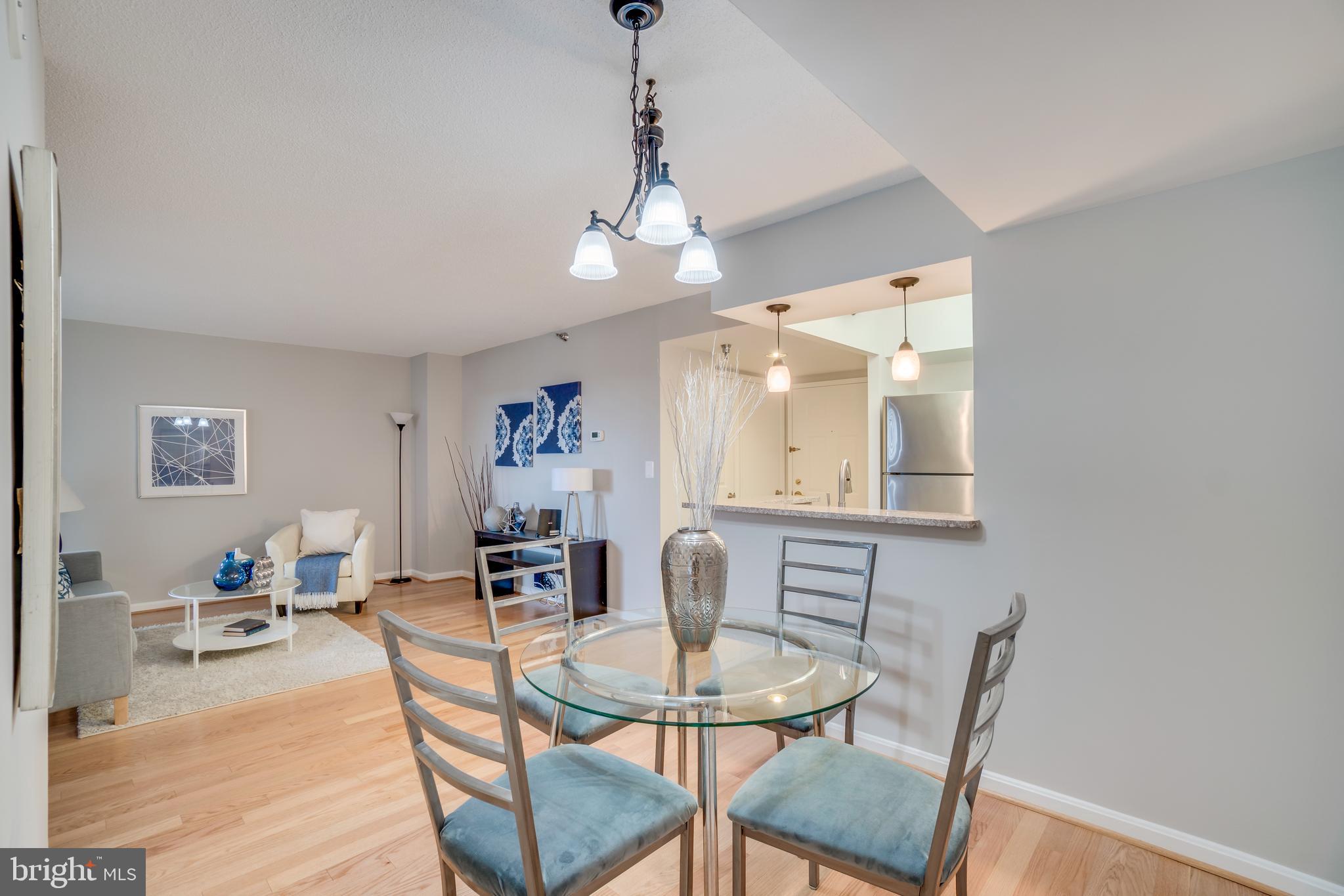 CLARENDON - Residential