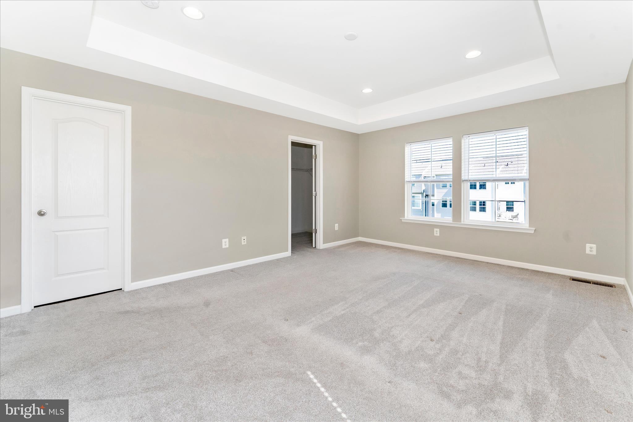 OVERLOOK AT RIVERSIDE TOWNHOMES - Residential
