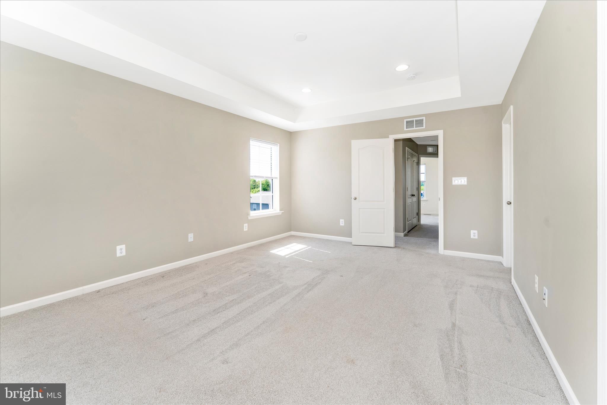 OVERLOOK AT RIVERSIDE TOWNHOMES - Residential