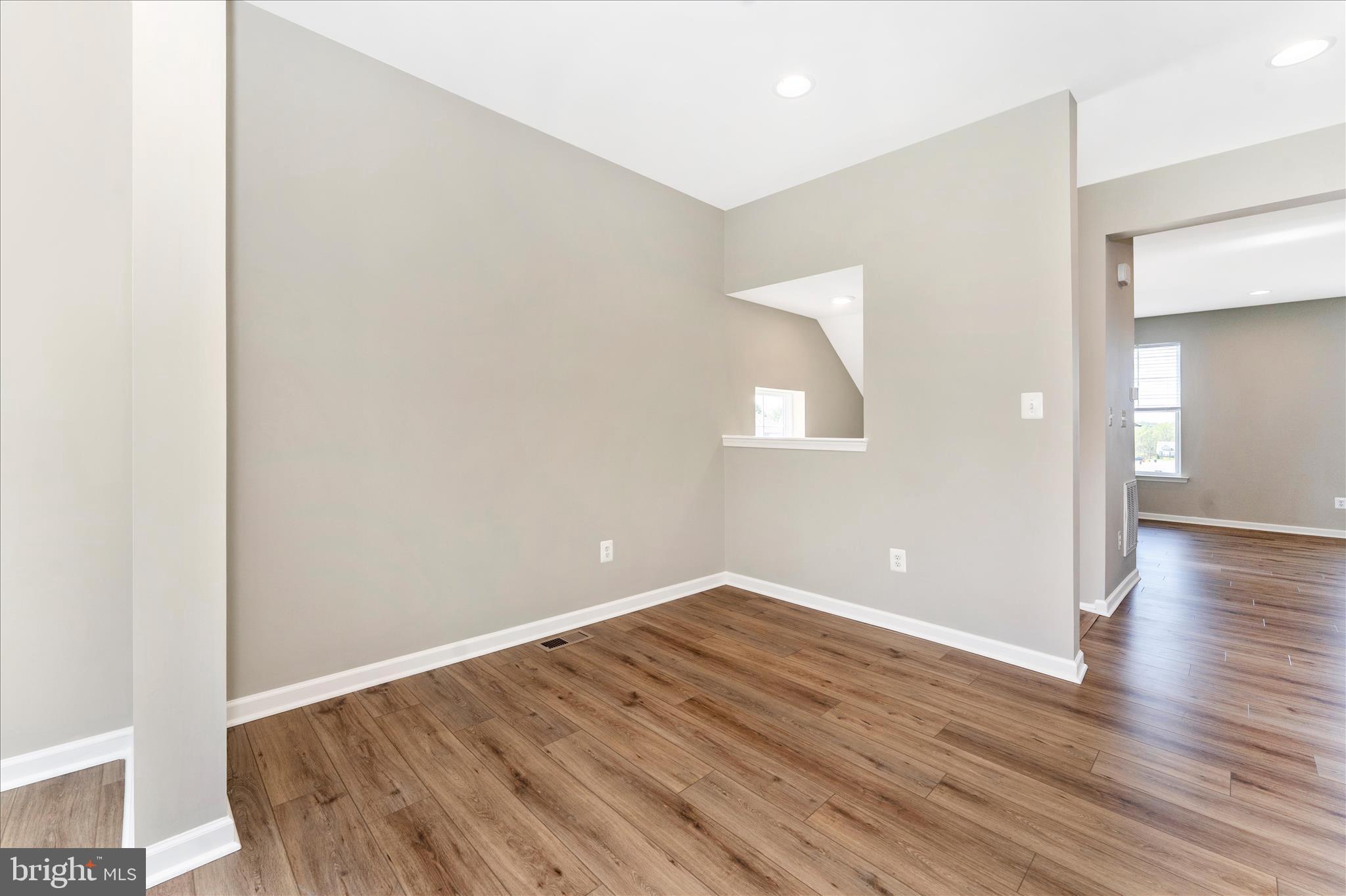 OVERLOOK AT RIVERSIDE TOWNHOMES - Residential