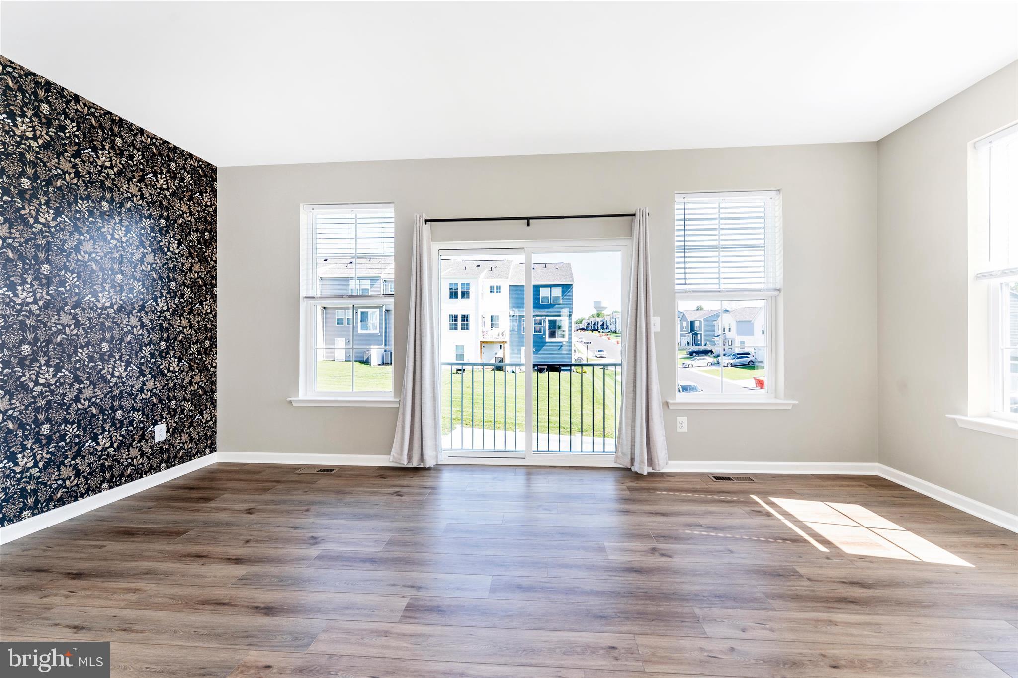 OVERLOOK AT RIVERSIDE TOWNHOMES - Residential
