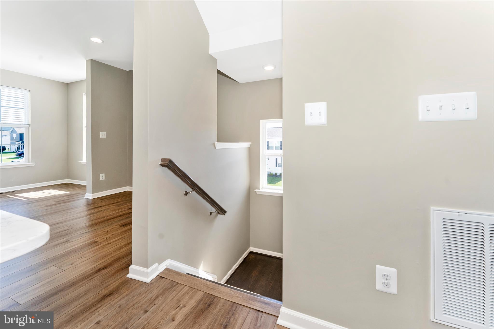 OVERLOOK AT RIVERSIDE TOWNHOMES - Residential