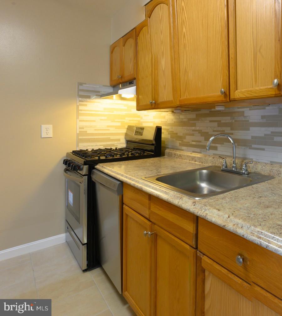 GLENWAYE GARDENS - Residential