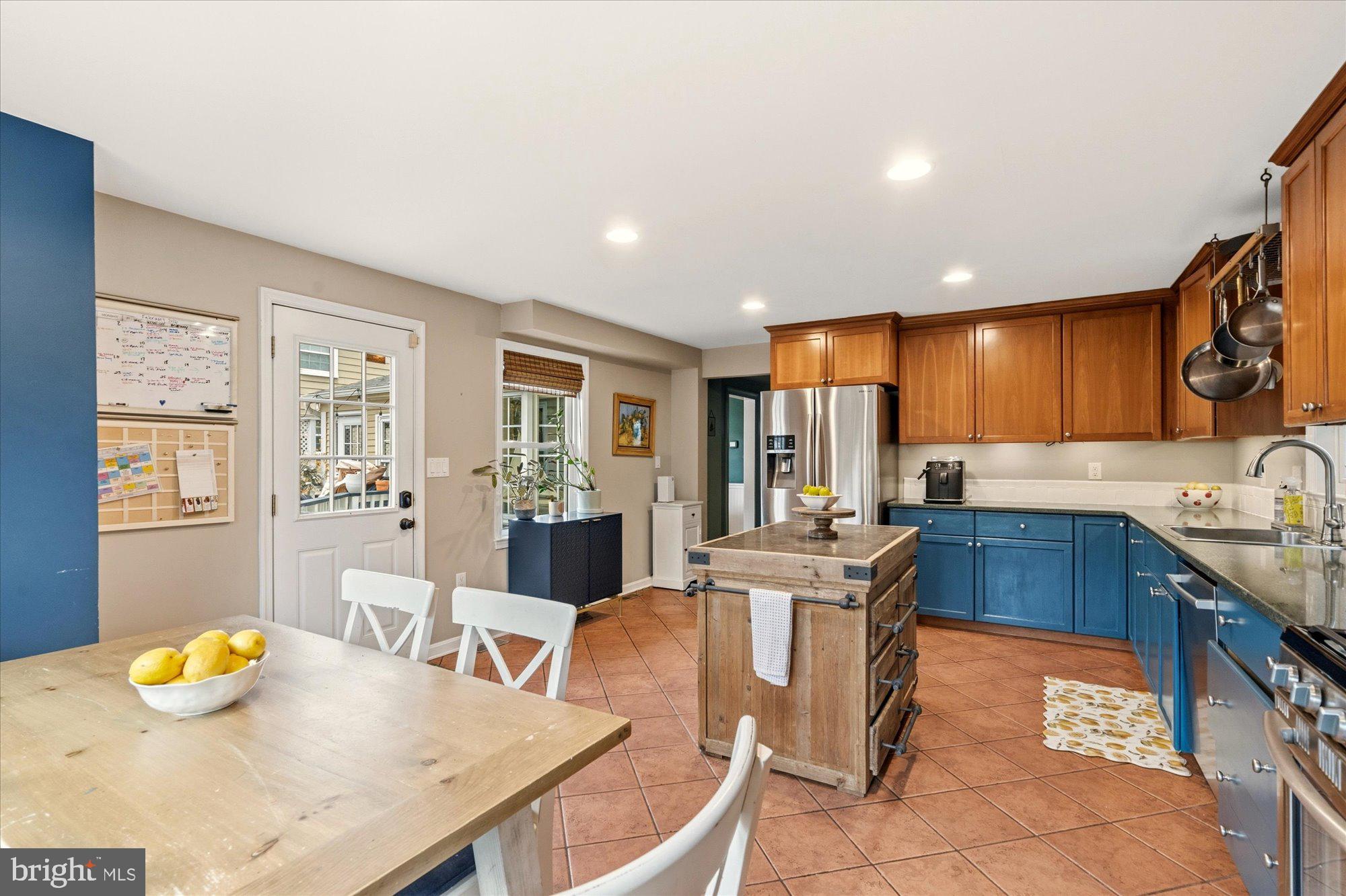 BEVERLEY HILLS - Residential