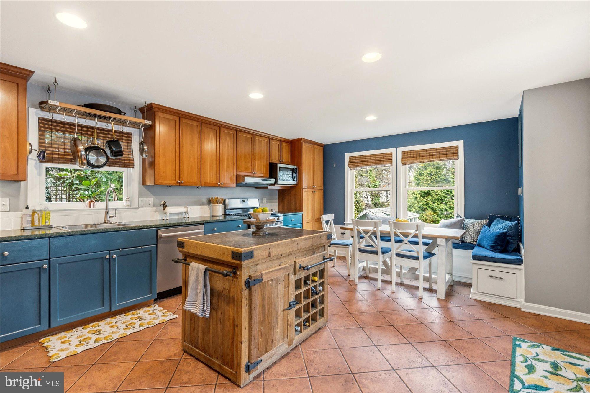 BEVERLEY HILLS - Residential