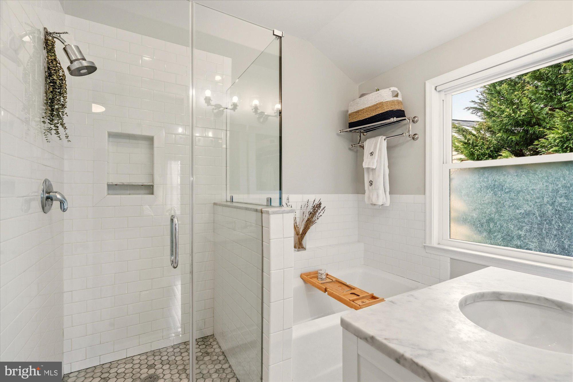 BEVERLEY HILLS - Residential