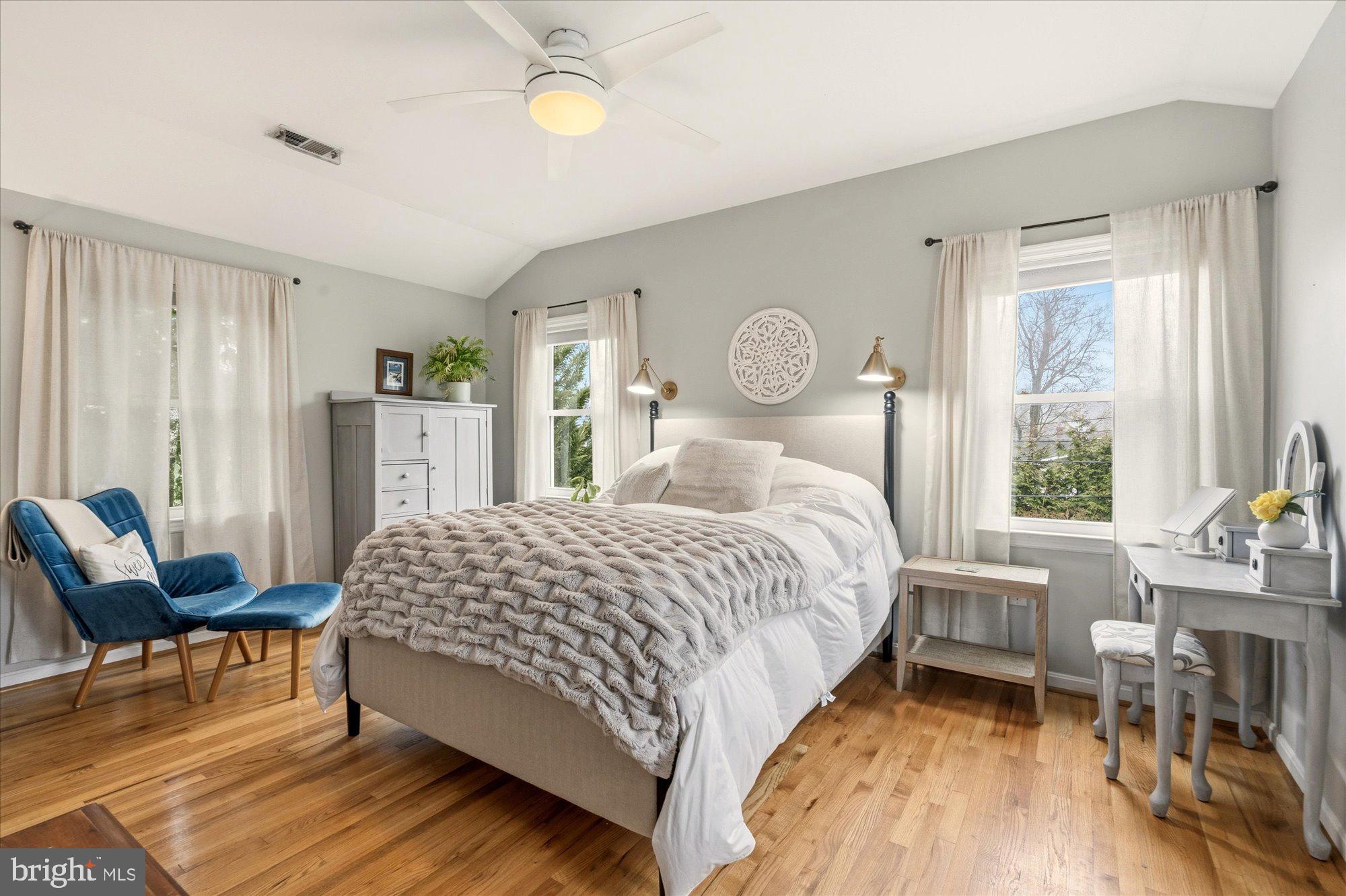 BEVERLEY HILLS - Residential