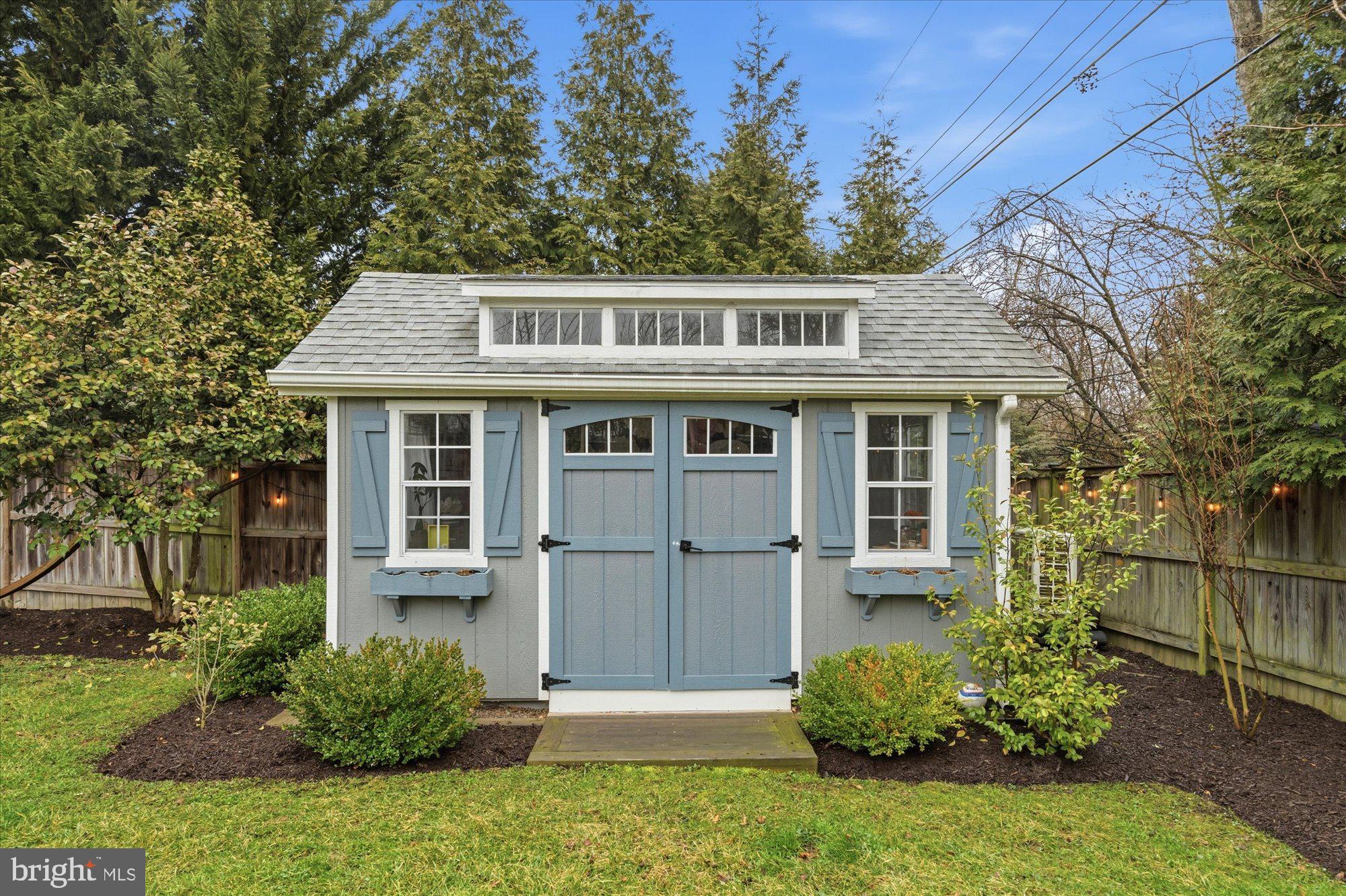 BEVERLEY HILLS - Residential