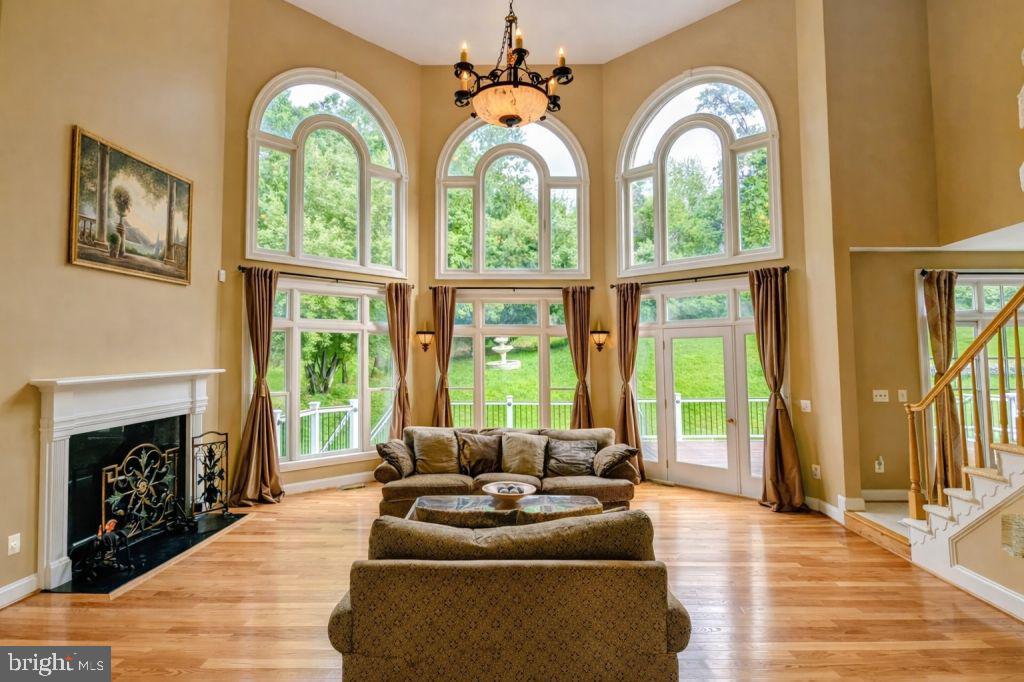 BEACON HILL - Residential