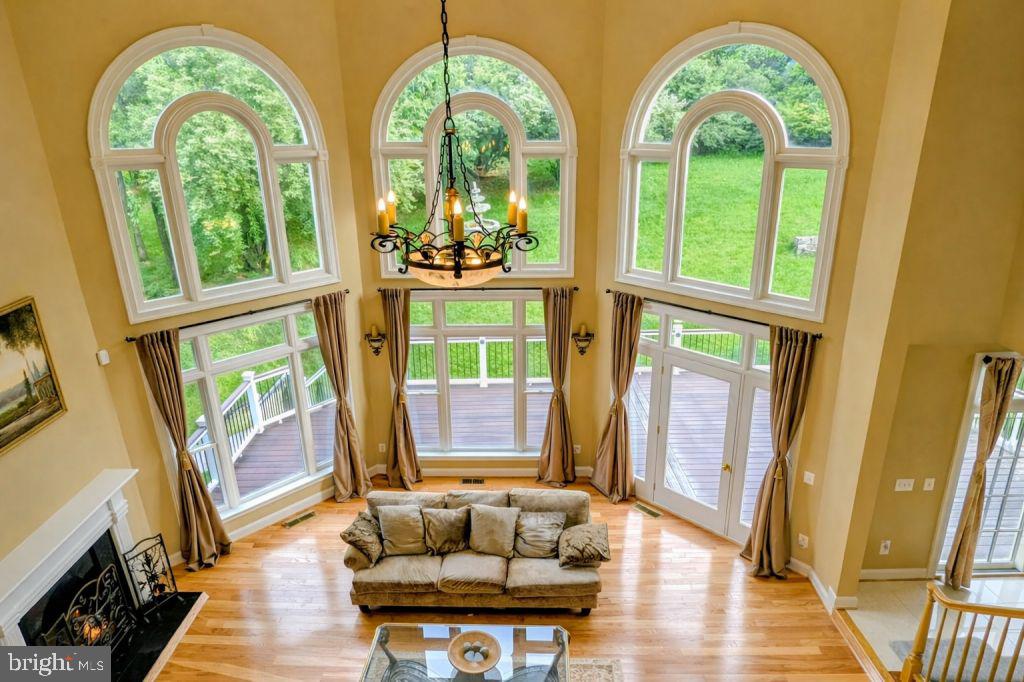 BEACON HILL - Residential
