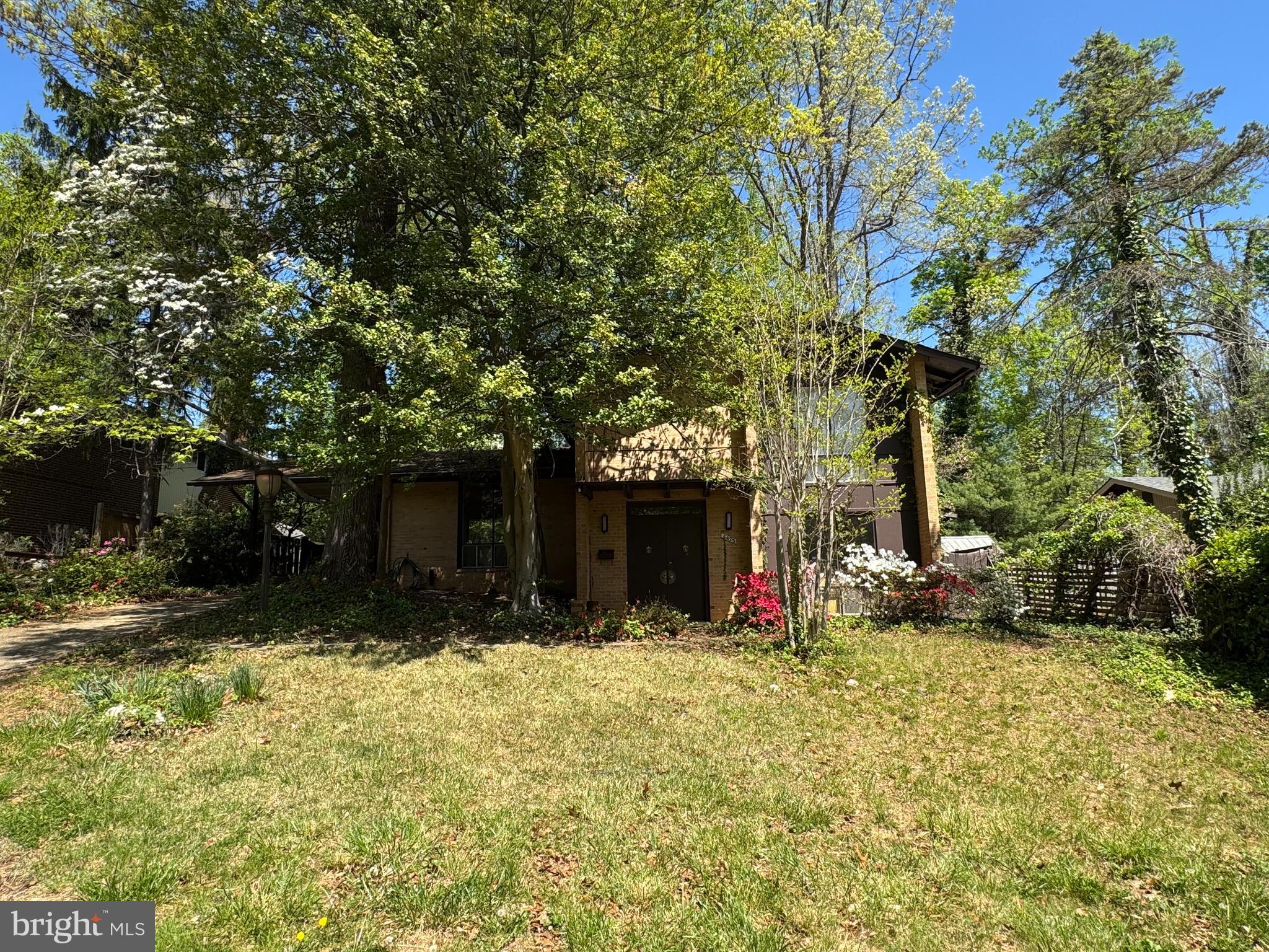 This property presents a unique investment opportunity for cash purchasers and builders. Located in the highly desirable community of Ashburton in Bethesda, MD. This lot offers the perfect canvas for your a new home. Nestled on a quiet cul-de-sac, this lot provides privacy and potential in a prime location.
**Key Features:**
- **Community:** Situated in Ashburton, one of Bethesda's most sought-after neighborhoods.
- **Schools:** Feeds into top-rated schools, making it an attractive option for future homeowners.
- **Location:** Minutes away from NIH, Suburban Hospital, and a variety of high-quality shopping centers and restaurants.
- **Accessibility:** Close proximity to major commuter routes, offering easy access to surrounding areas.
This property is perfect for those looking to create a custom home project. Don't miss out on the chance to capitalize on this rare opportunity in an unbeatable Bethesda location.
***PROPERTY SOLD COMPLETELY AS-IS*** CASH PURCHASERS ONLY. ***
