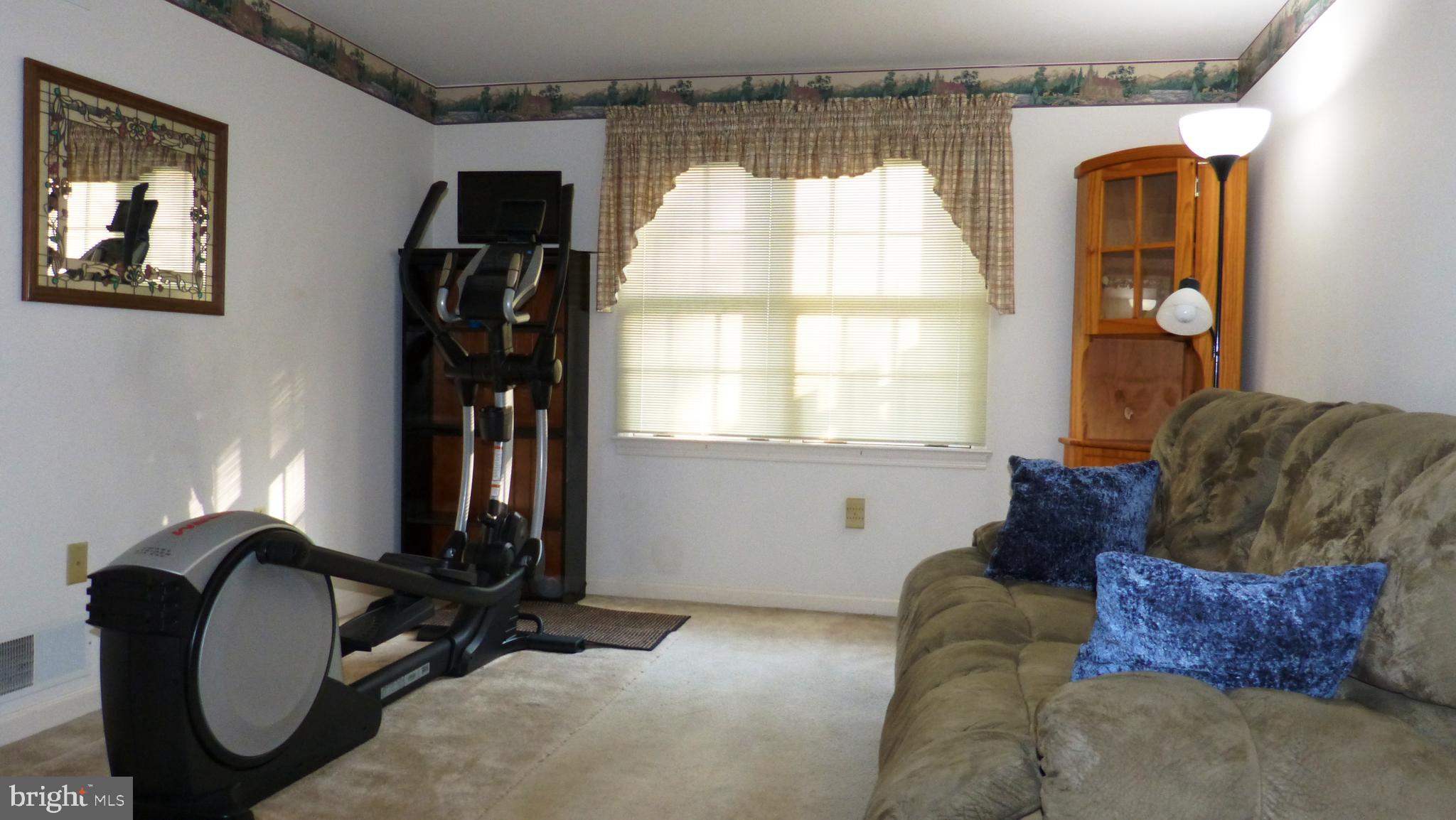 STONEGATE VILLAGE - Residential