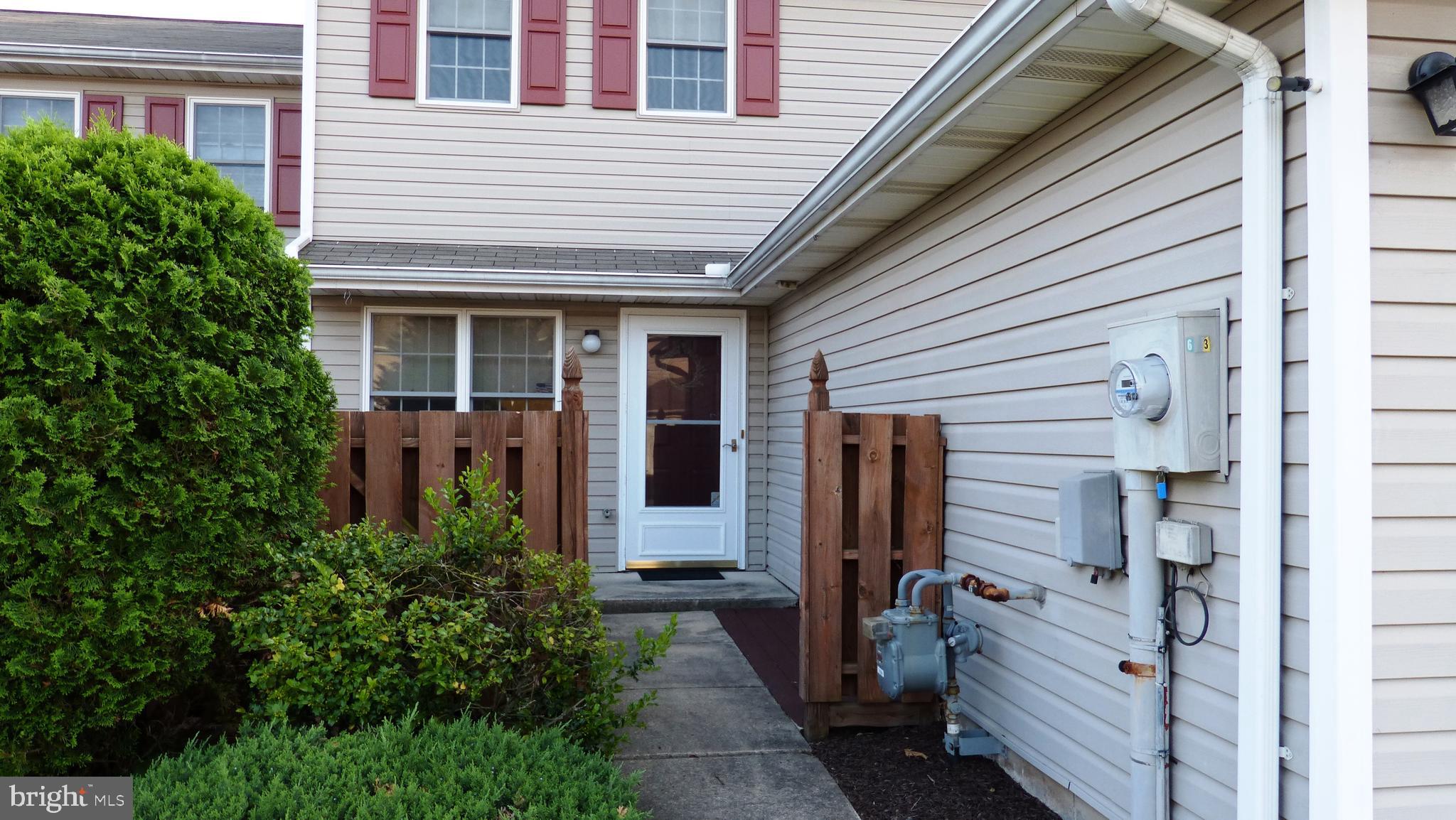 STONEGATE VILLAGE - Residential