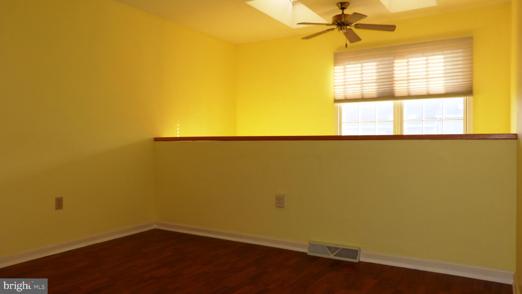 STONEGATE VILLAGE - Residential