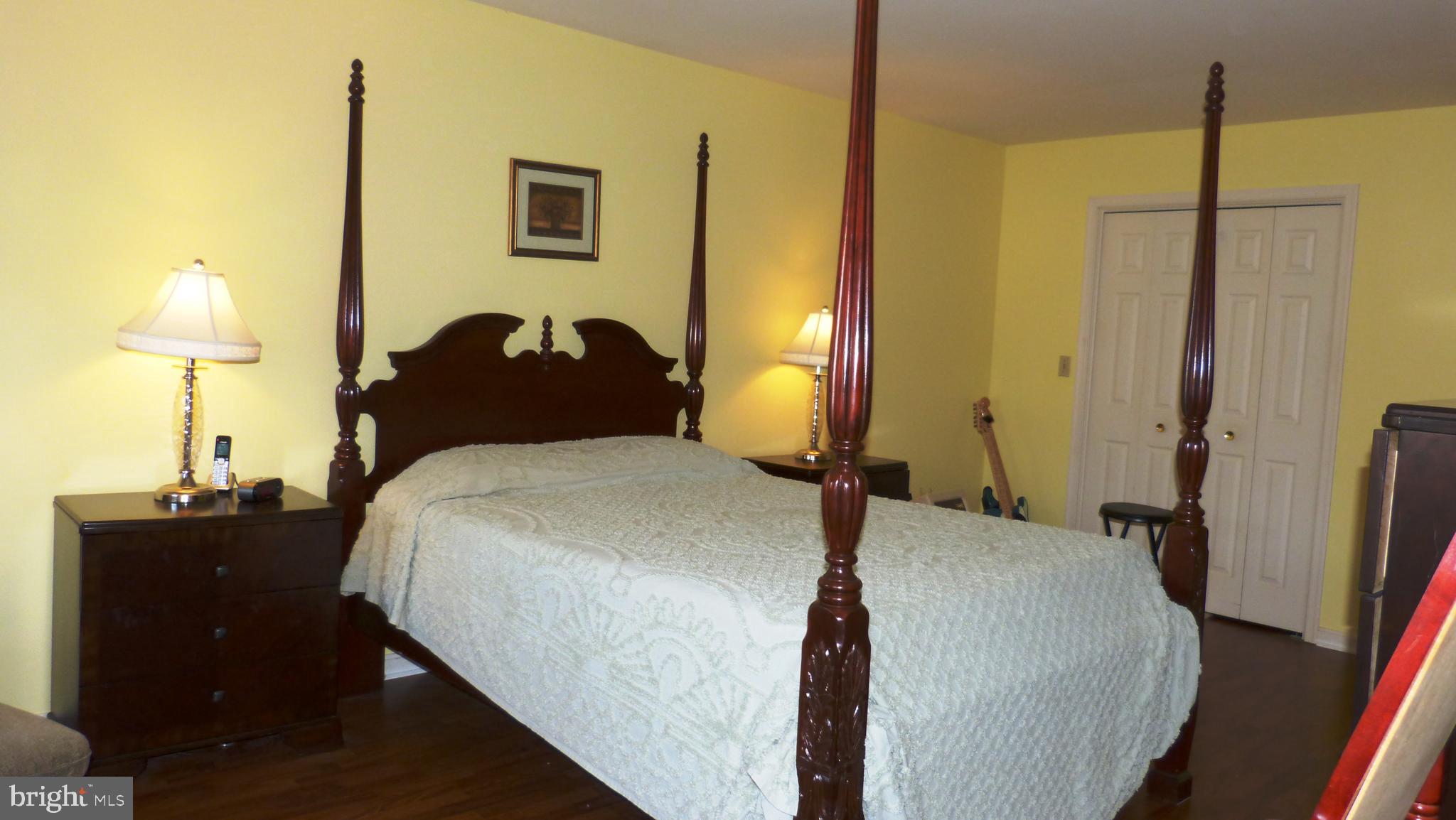 STONEGATE VILLAGE - Residential