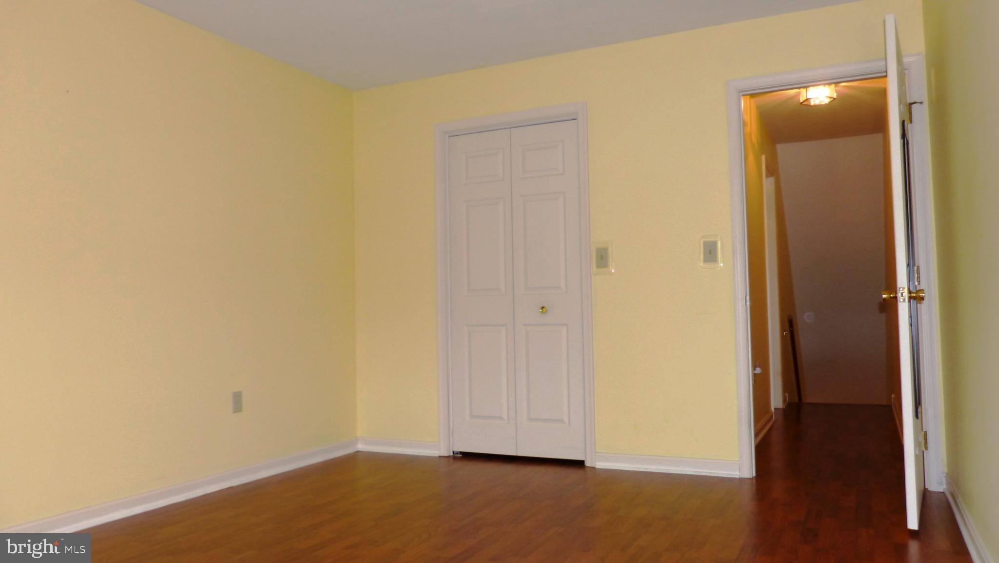 STONEGATE VILLAGE - Residential