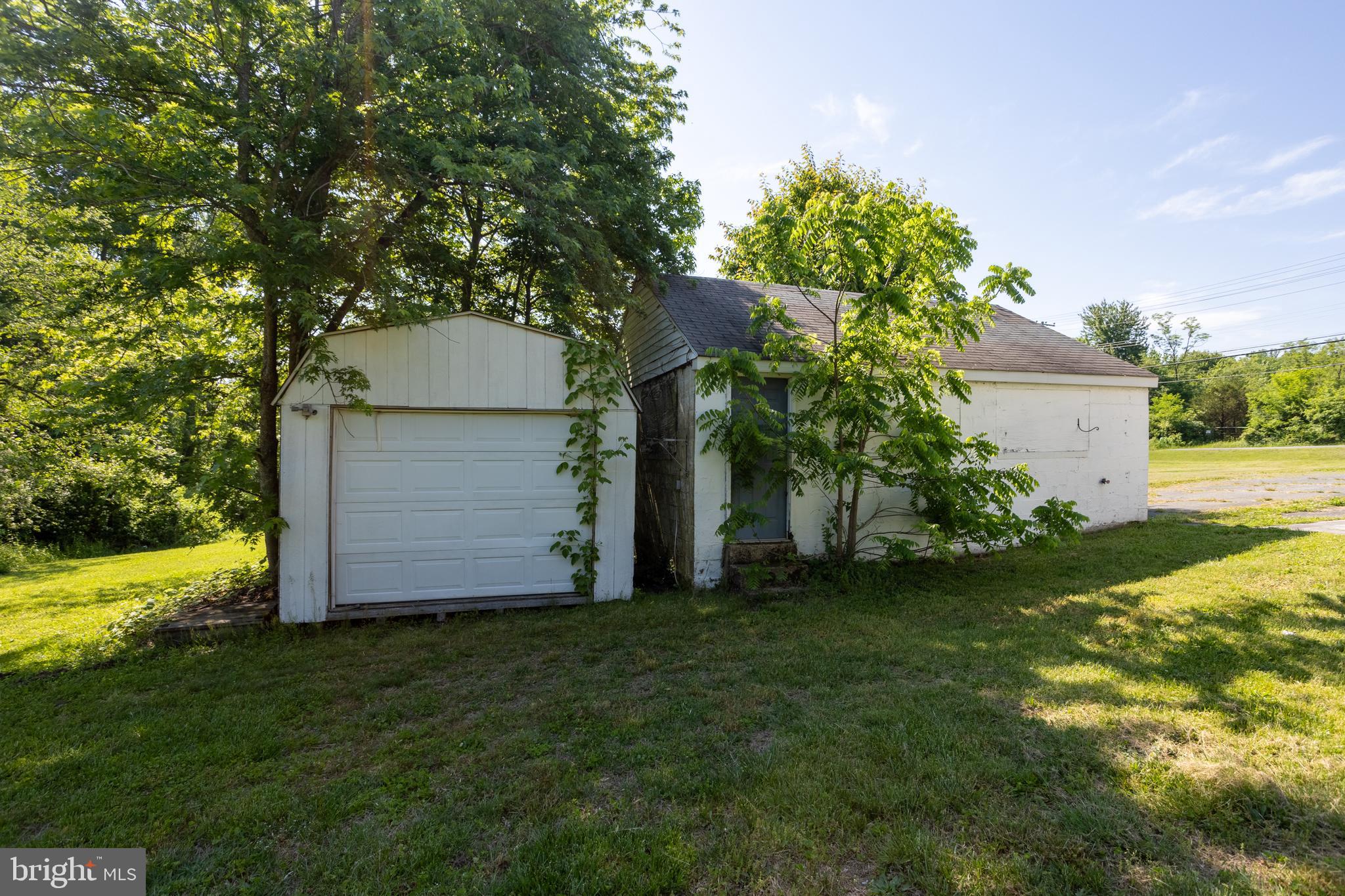 ABERDEEN HILLS - Residential