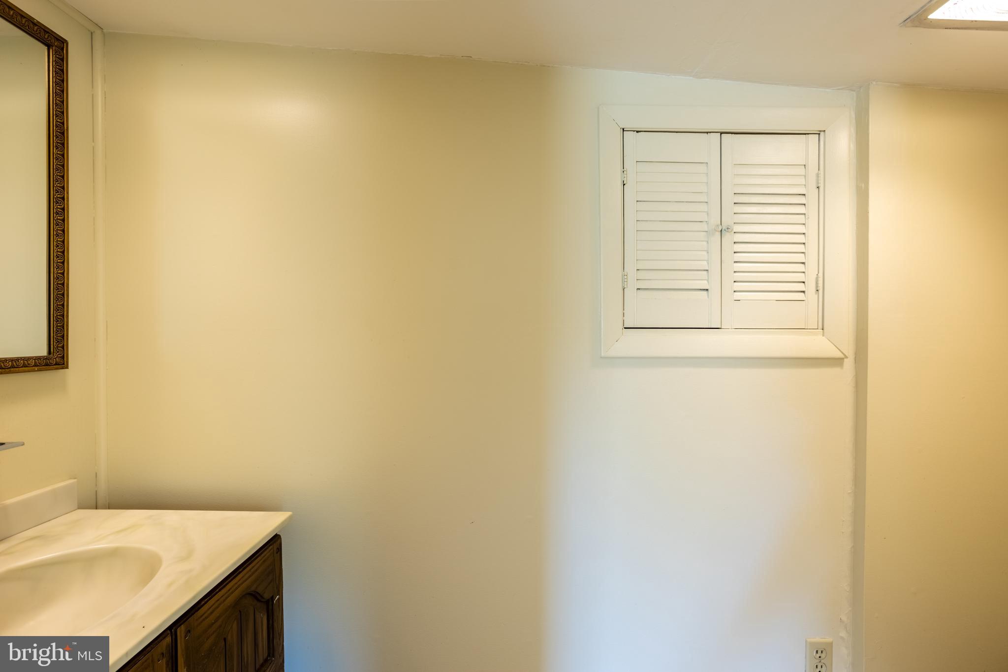 ABERDEEN HILLS - Residential