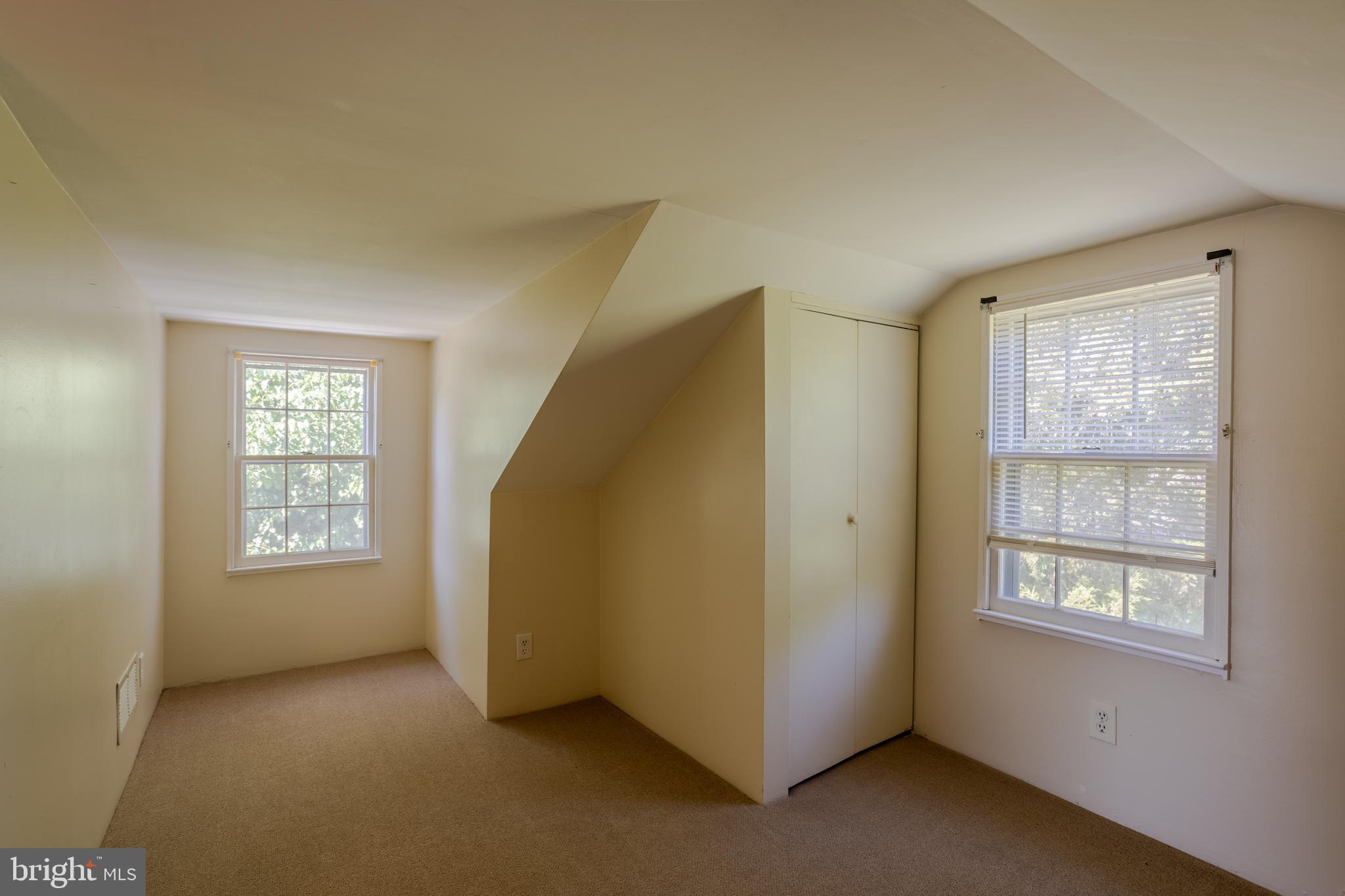 ABERDEEN HILLS - Residential