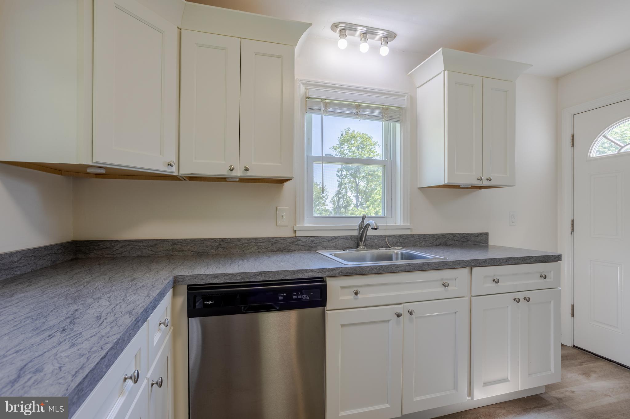 ABERDEEN HILLS - Residential
