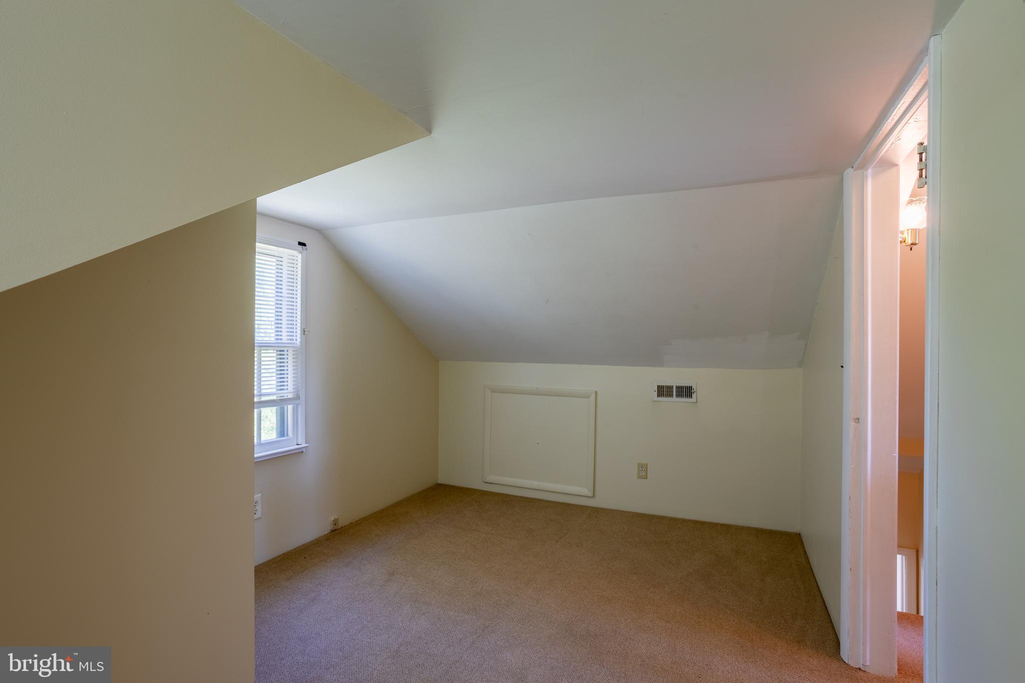 ABERDEEN HILLS - Residential