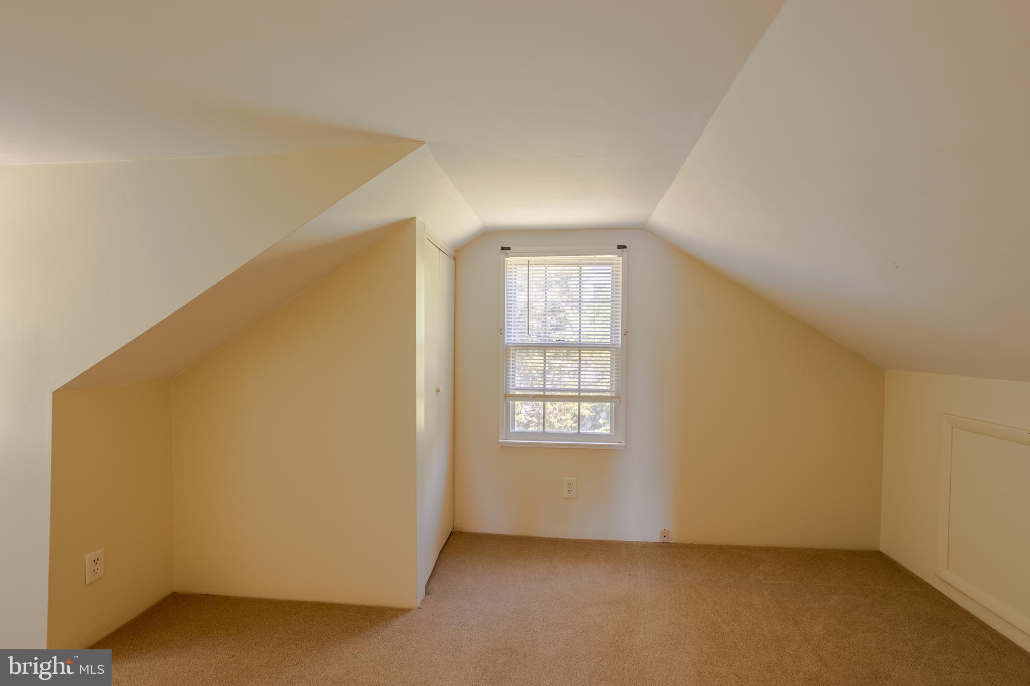ABERDEEN HILLS - Residential