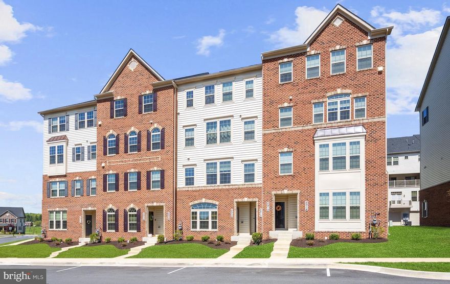 A gorgeous move-in ready 3 Bedroom,2 full bath and 1 half bath condo in sought after Oakdale Village is waiting for you! This property features a main level living room, a kitchen with granite countertops, luxury vinyl plank flooring, a kitchen island, a eat in kitchen/dining area, stainless steel appliances. The large primary bedroom features a tray ceiling with a beautiful full primary owners suite bathroom! The bathroom features both a separate shower and bathtub. Enjoy the convenience of having a full size washer and dryer on the bedroom level in the laundry room! Wait there is more...the condo is located in a very sought after school district! You are minutes from a grocery store, shopping areas, and gas station. Do not worry about your commute you are within commuting distance from I-70 and I-270. Do not hesitate-make this property your  home today!.